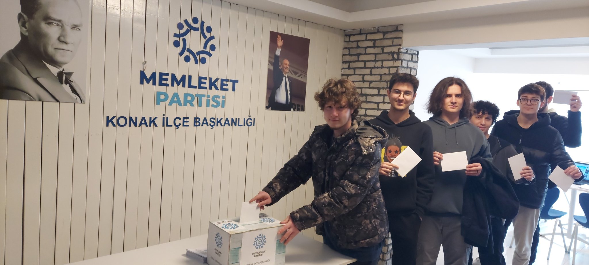 Memleket Partisi İzmir; Firesiz Muharrem İnce