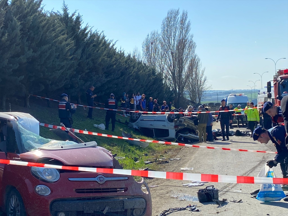 Silivri'de zincirleme kaza: 6 ölü, 3 yaralı