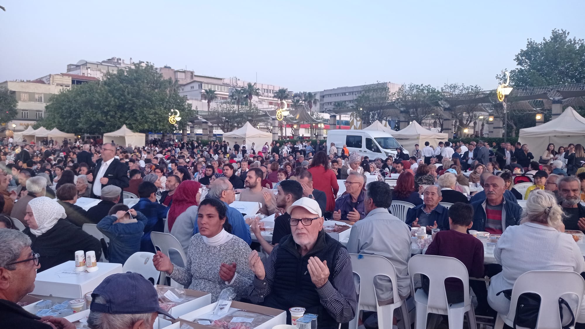 Millet İttifakı’ndan miting gibi iftar