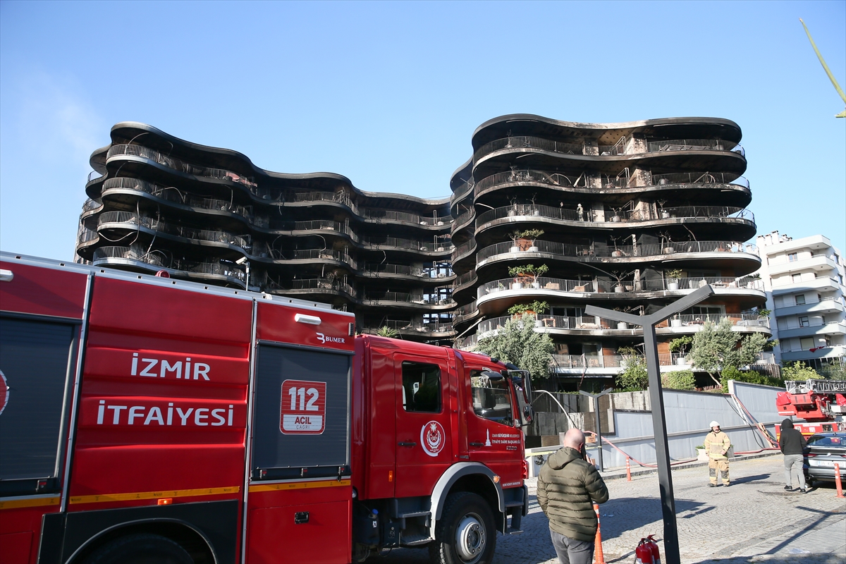 İzmir'deki yangının büyüklüğü gün ağarınca ortaya çıktı