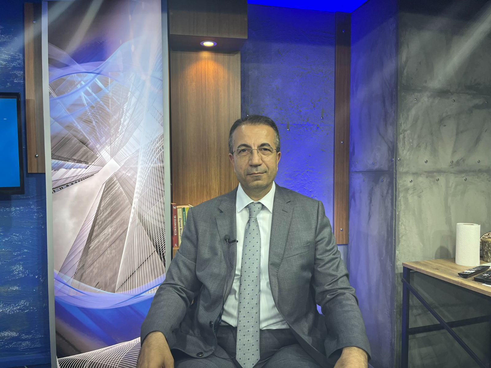 MHP İzmir 2. Bölge Milletvekili Adayı Doç.Dr. Kadir Bektaş: “Ayrışan bir ülkede birleştirici unsurdur”