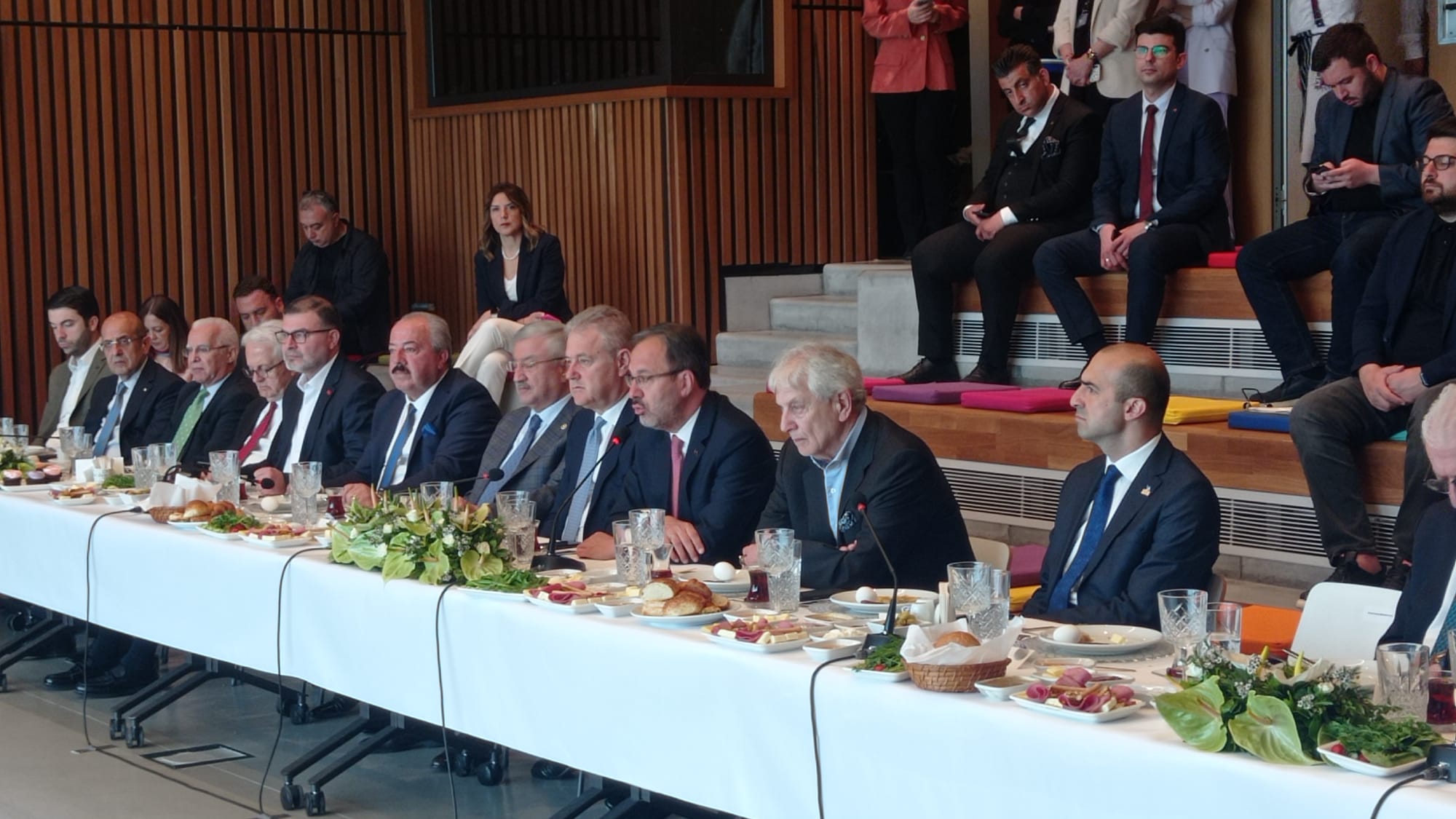 İZQ ve Bilişim Vadisi İş Birliği Protokolü imzalandı: “Gençlerin desteklenmesine büyük önem veriyoruz”