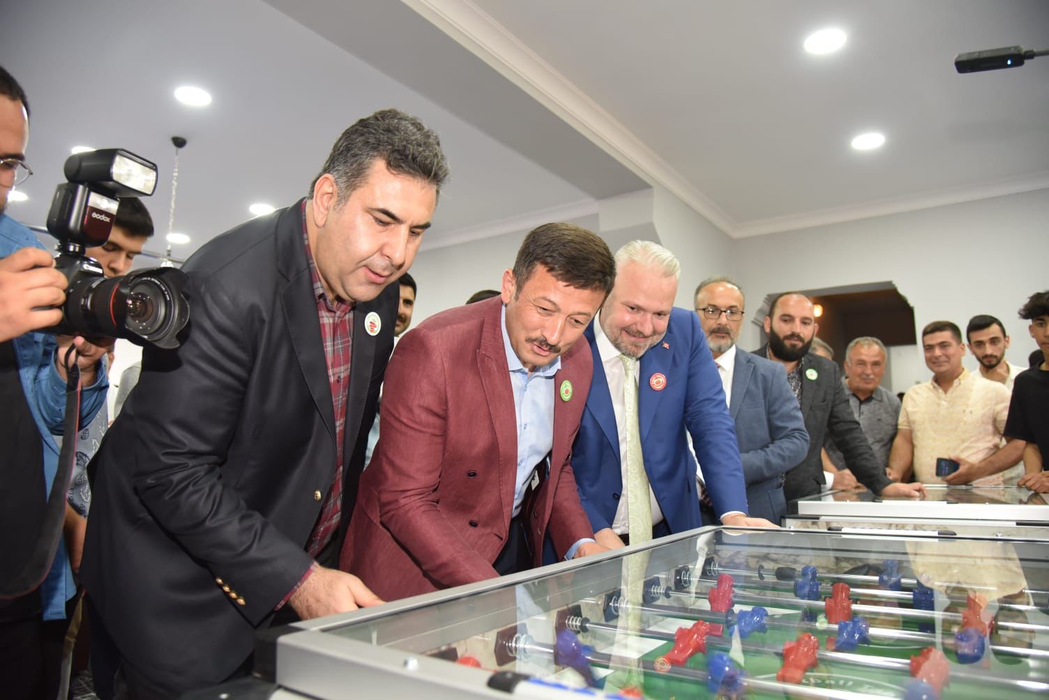 Emiralem Çilek Festivali yoğun katılımıyla kapılarını açtı