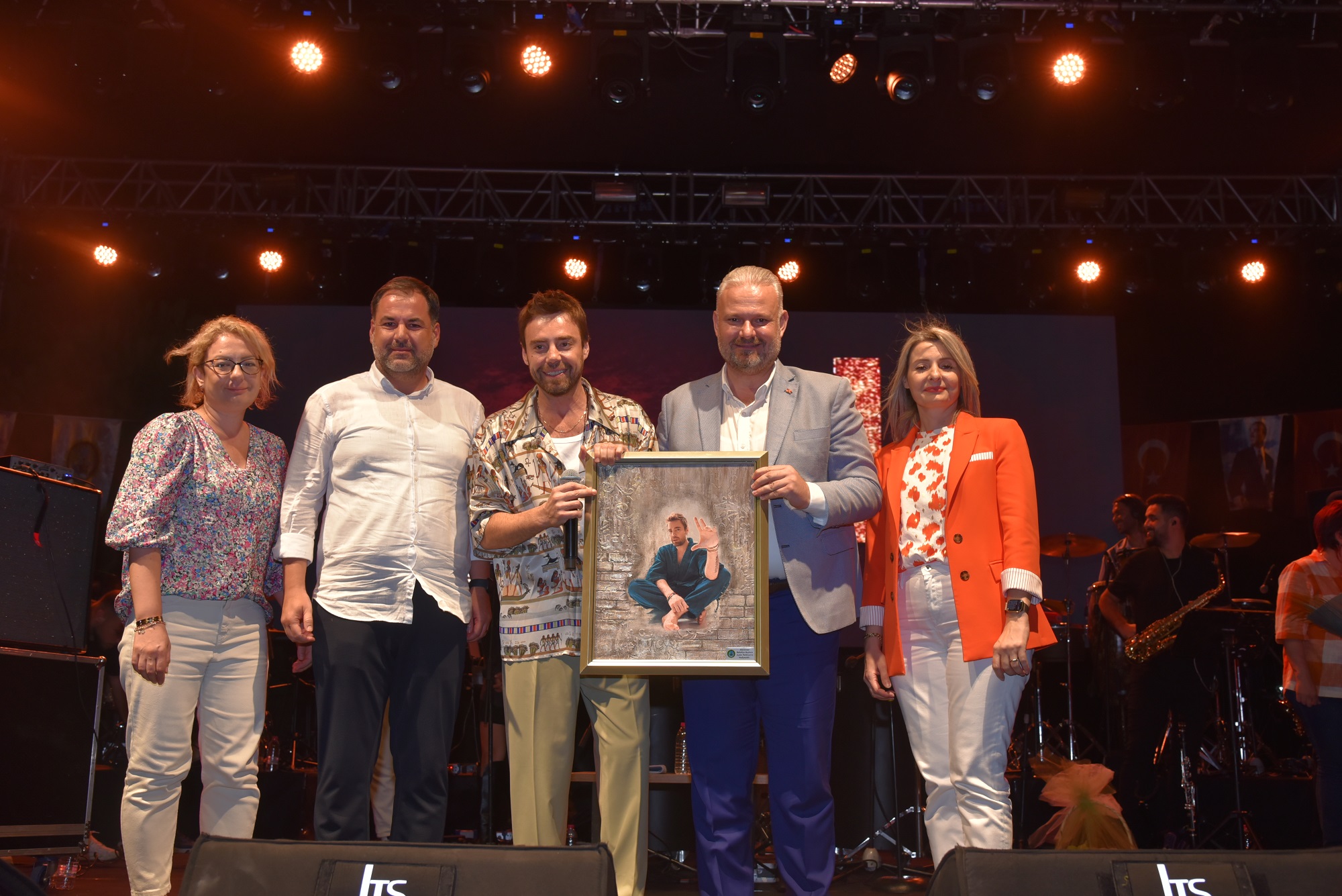 Bozalan 4. İncir Festivali ile renklendi... Pehlivan; “Üreticimizin yanındayız” 