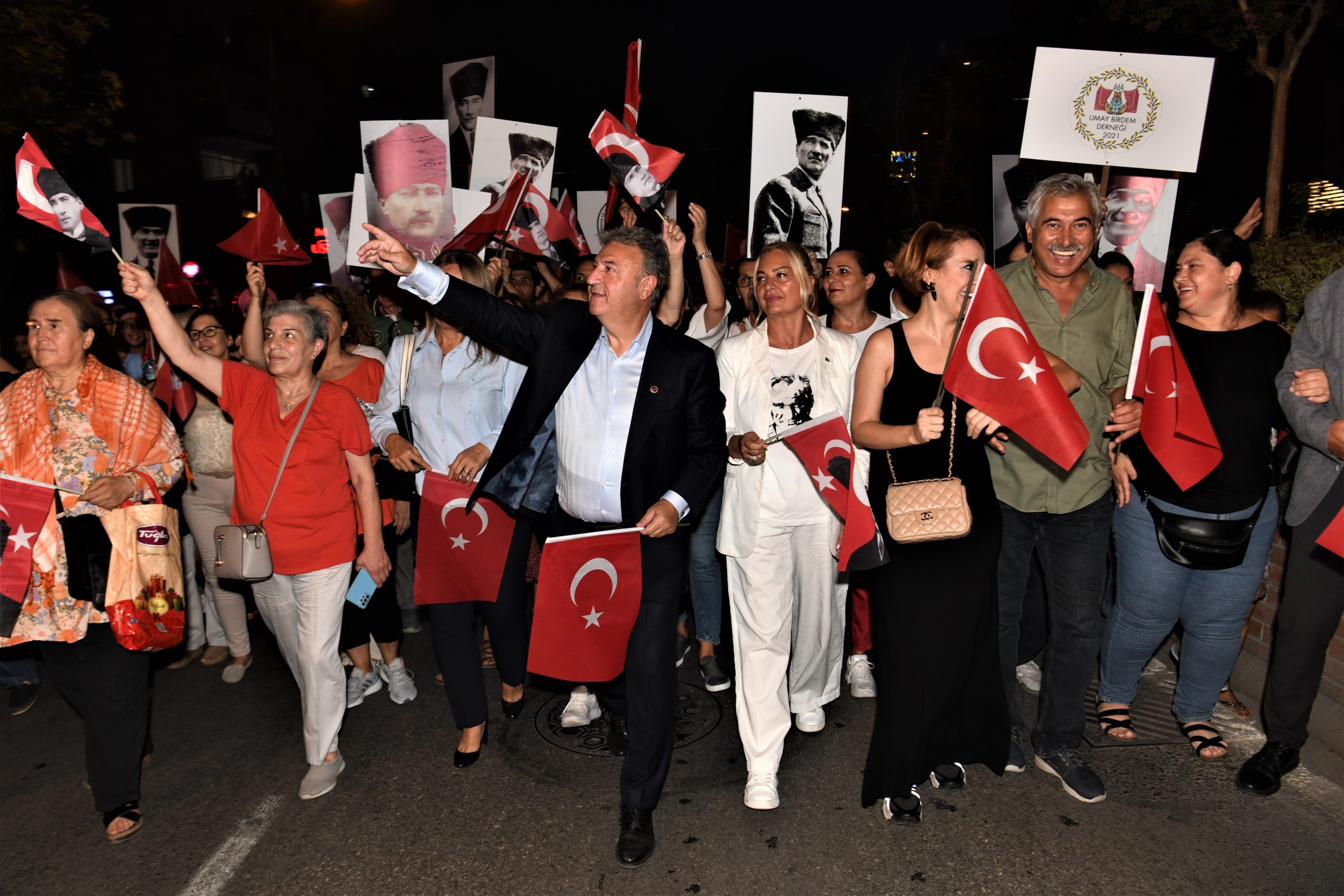Bornova’da 101. yıl coşkusu
