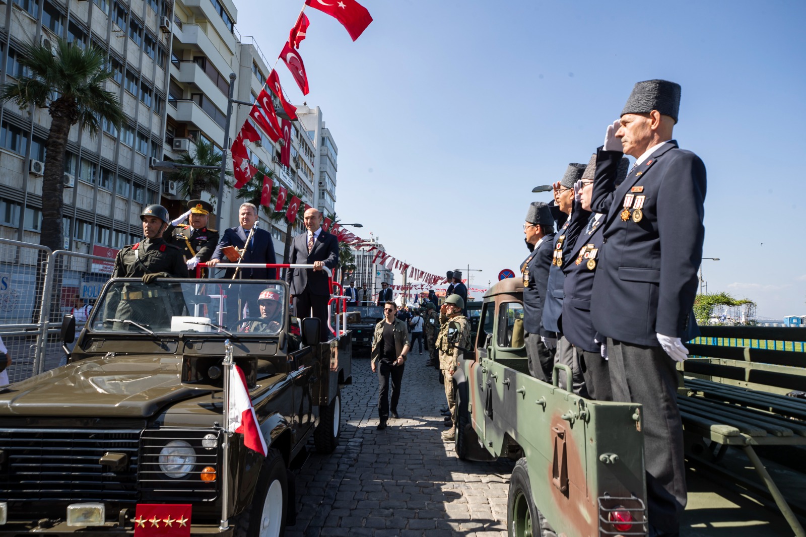 İzmir’de “Zafer” coşkusu