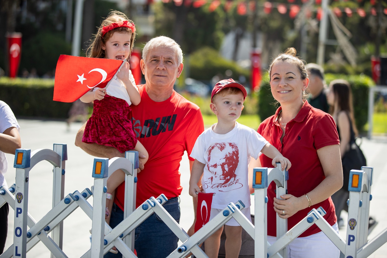 İzmir’de “Zafer” coşkusu