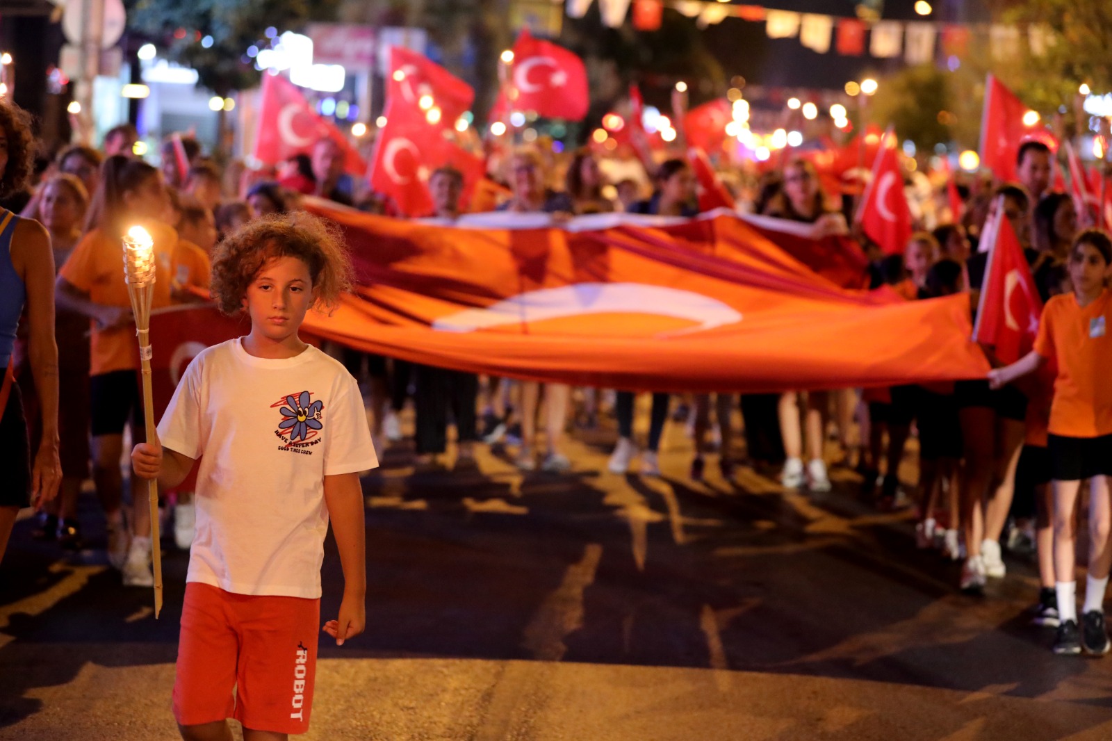 Narlıdere Büyük Zaferi Coşkuyla Kutladı