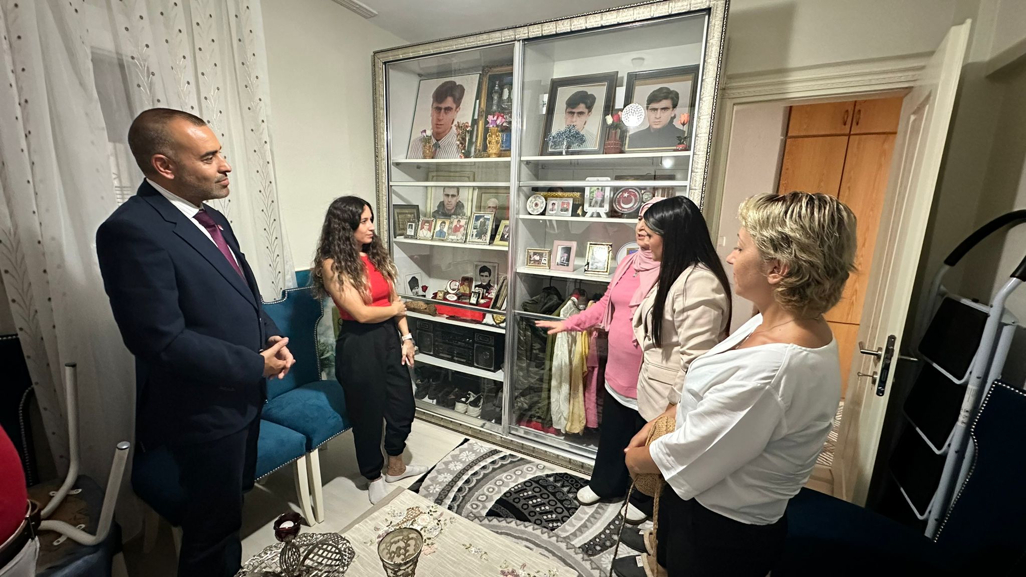 CHP Konak'tan 30 Ağustos'ta anlamlı ziyaret