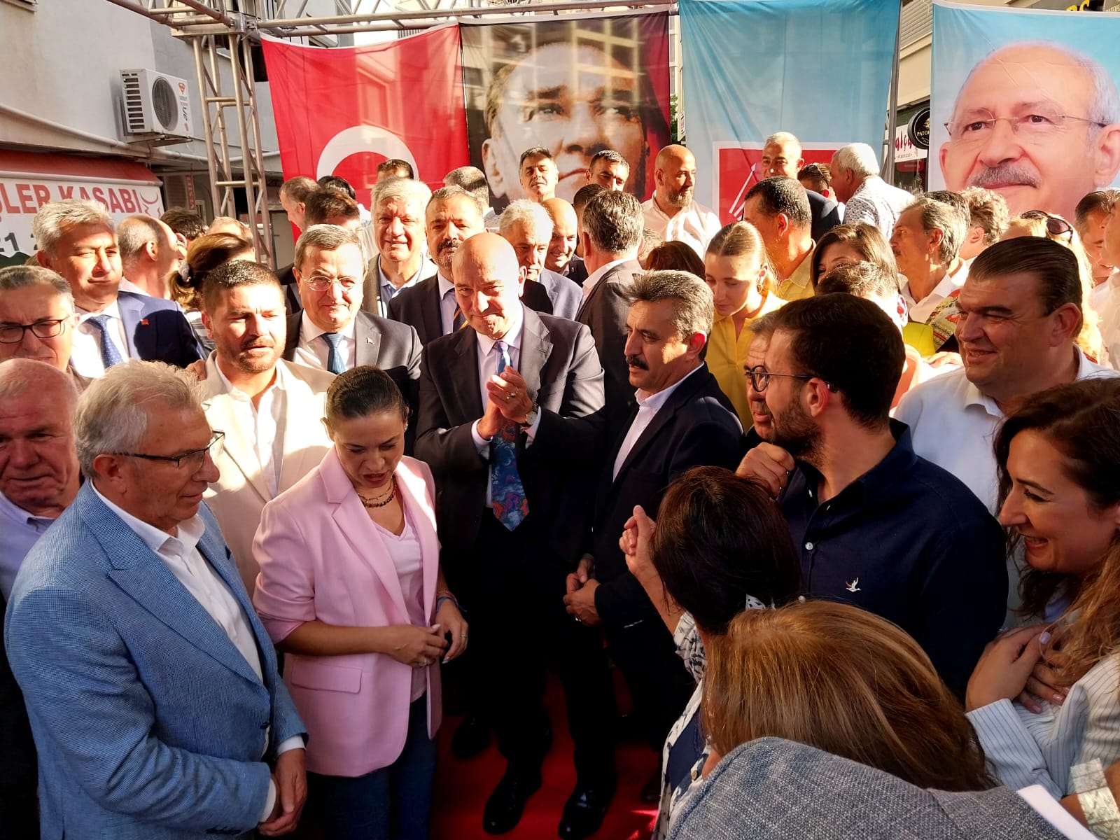Aslanoğlu; “Genel merkezde dedikodu yaparak il başkanı belirlenmez”