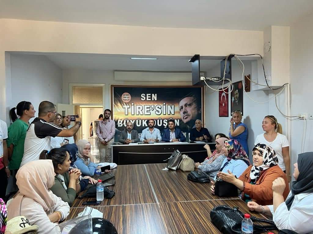 AK Parti İzmir'de, İlçe Başkanlığı için yoğun ilgi 