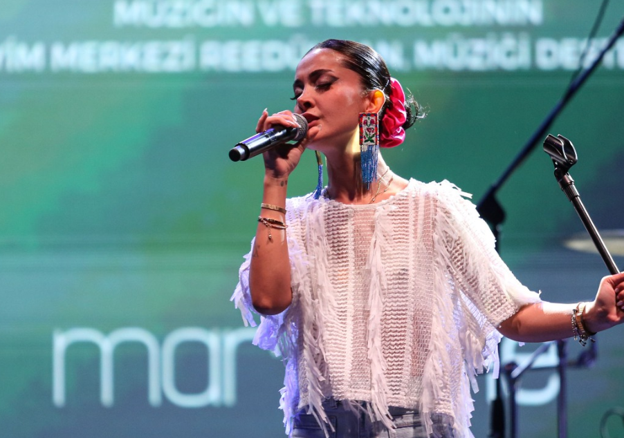 İzmir Fuarı’nda unutulmaz gece