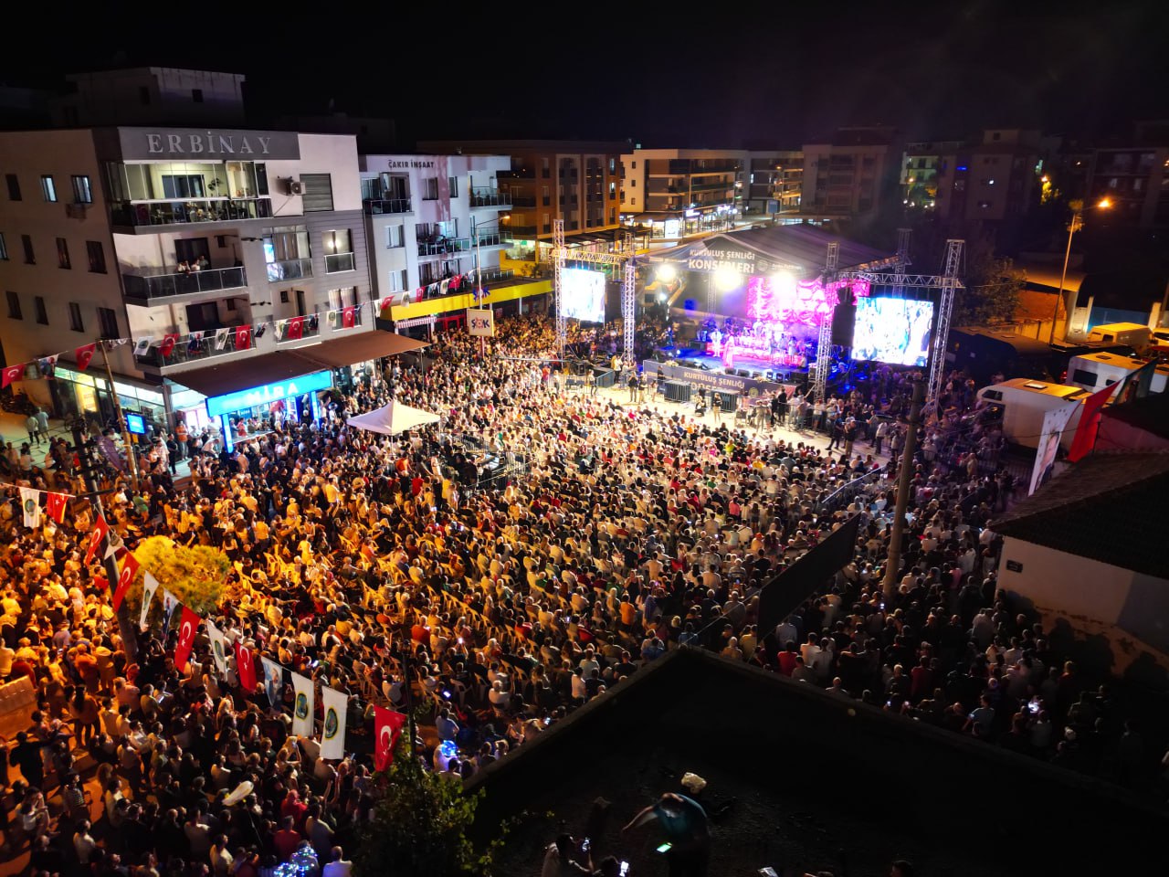 Seyrek’te Seda Sayan Rüzgarı