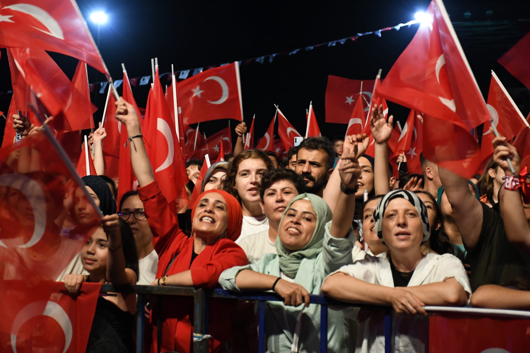 Torbalı ‘Kurtuluşu’nu Haluk Levent’le kutladı