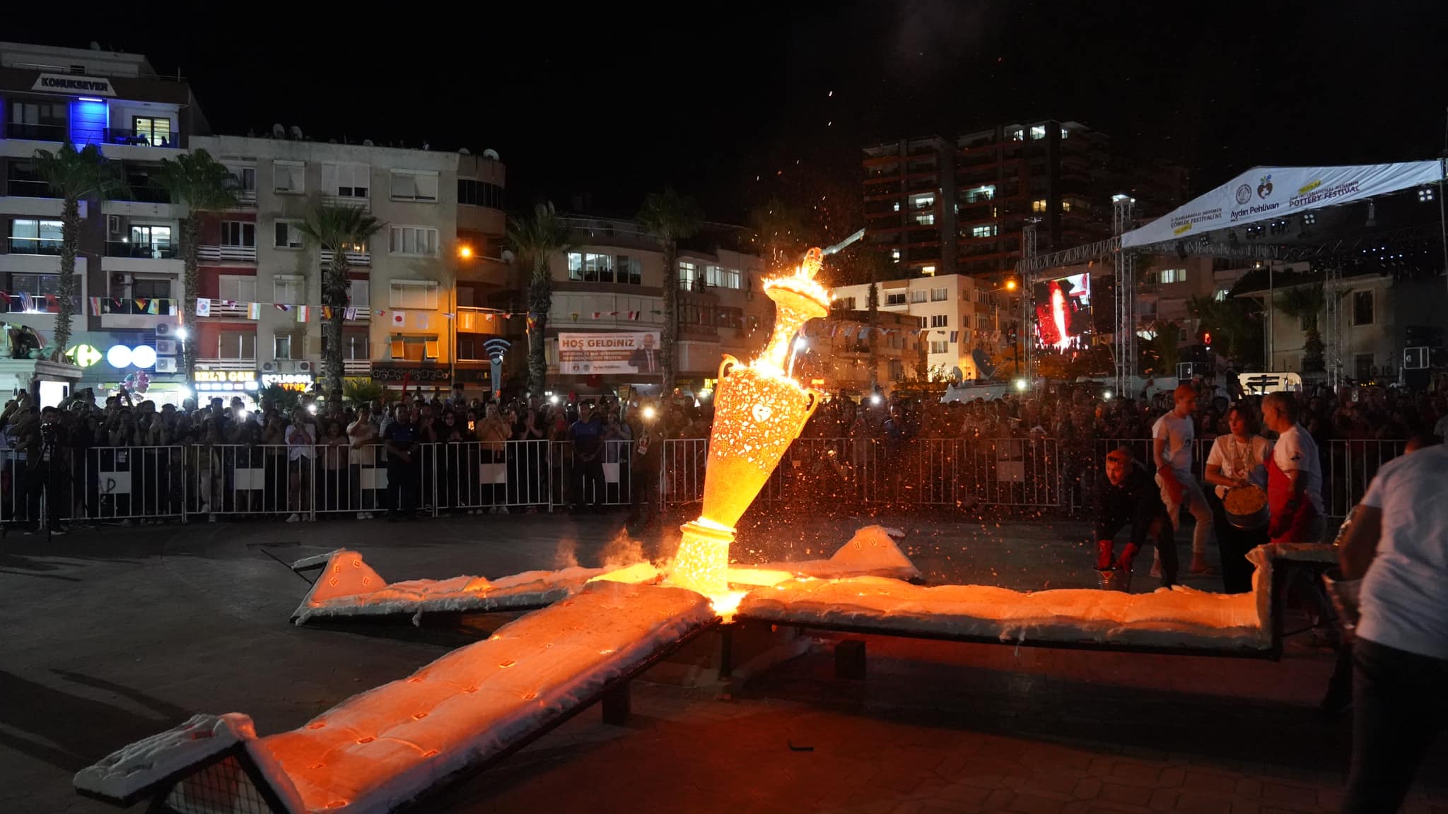 2. Uluslararası Menemen Çömlek Festivali'ne Görkemli Açılış