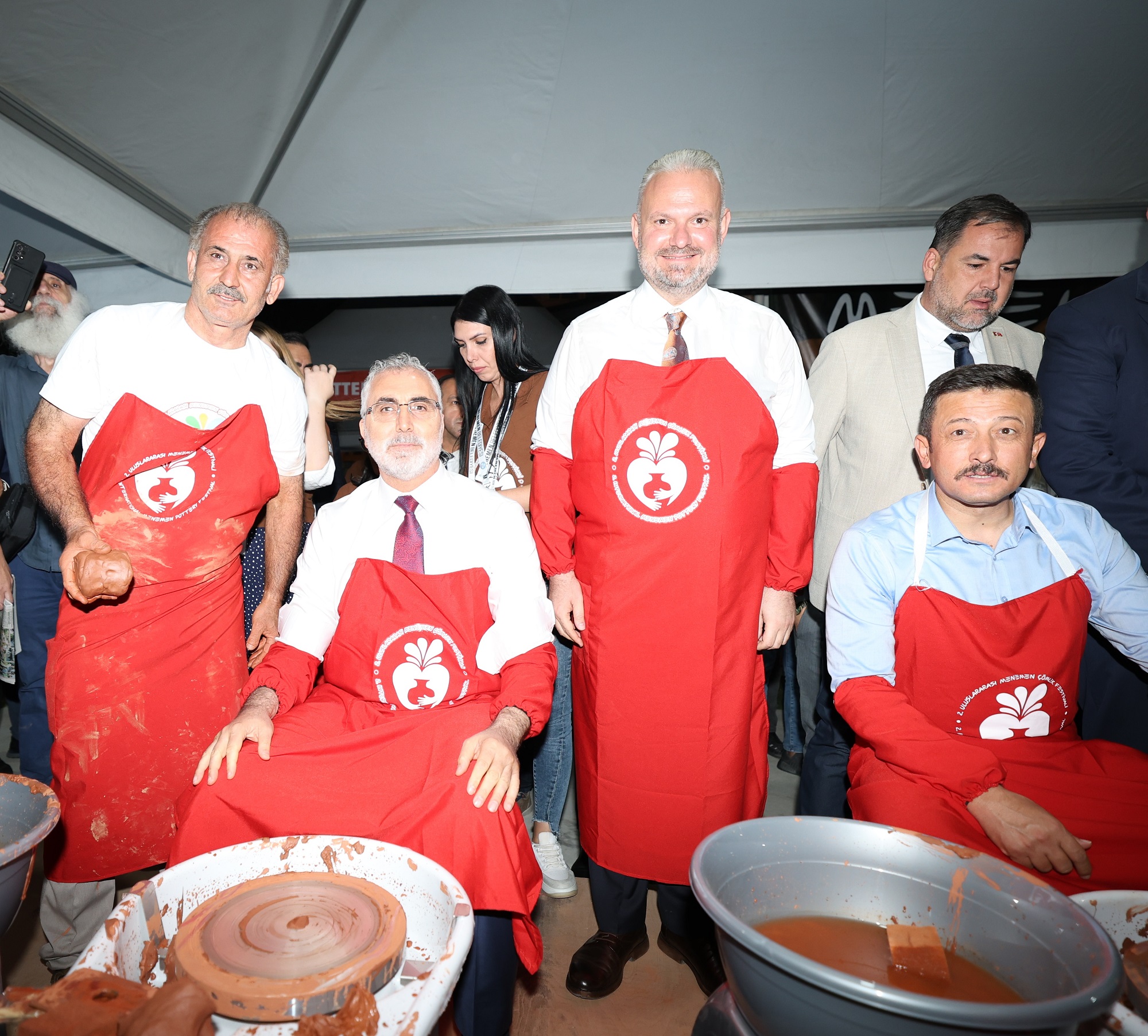 2. Uluslararası Menemen Çömlek Festivali'ne Görkemli Açılış