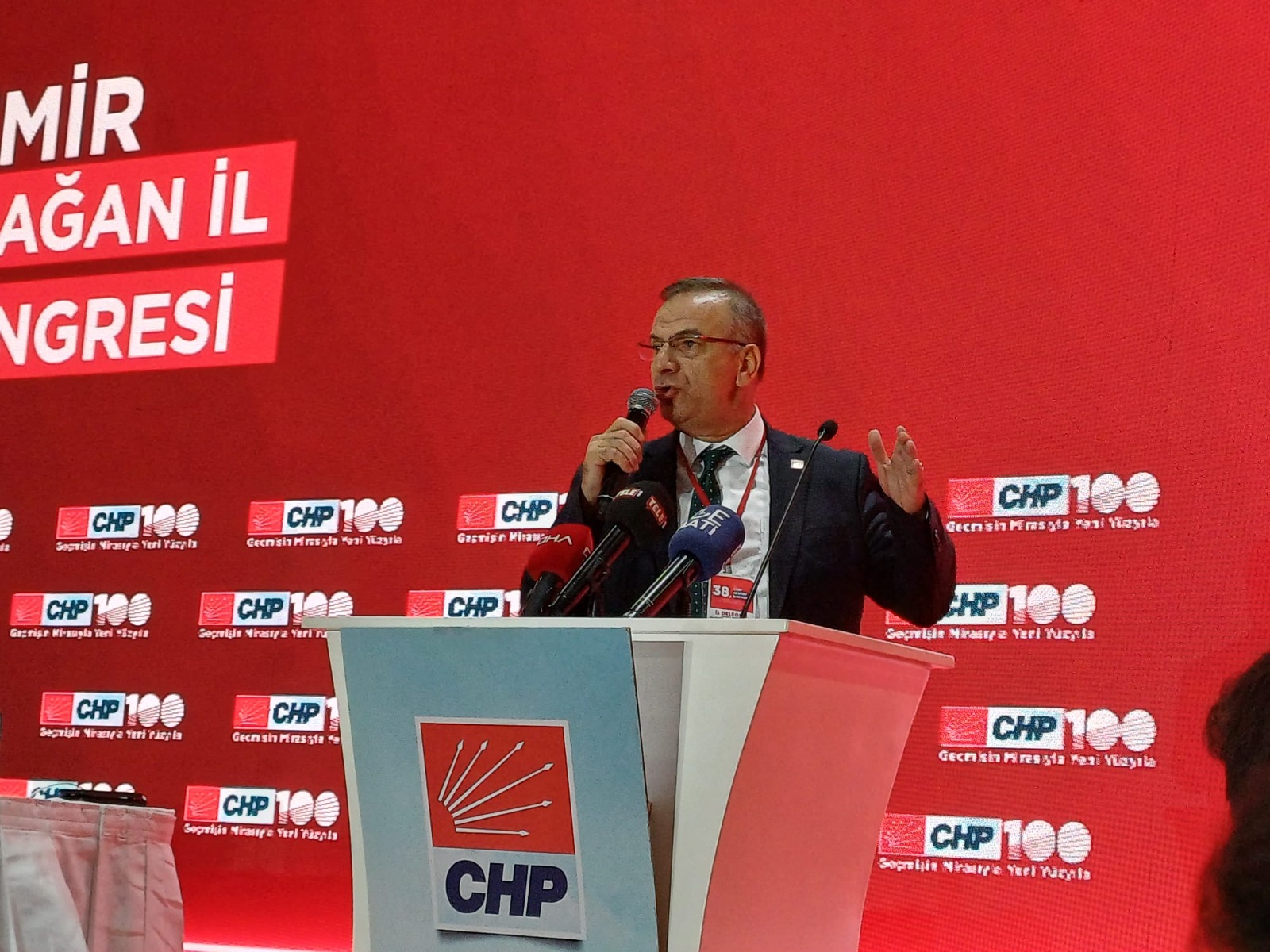 CHP İzmir İl Kongresi başladı