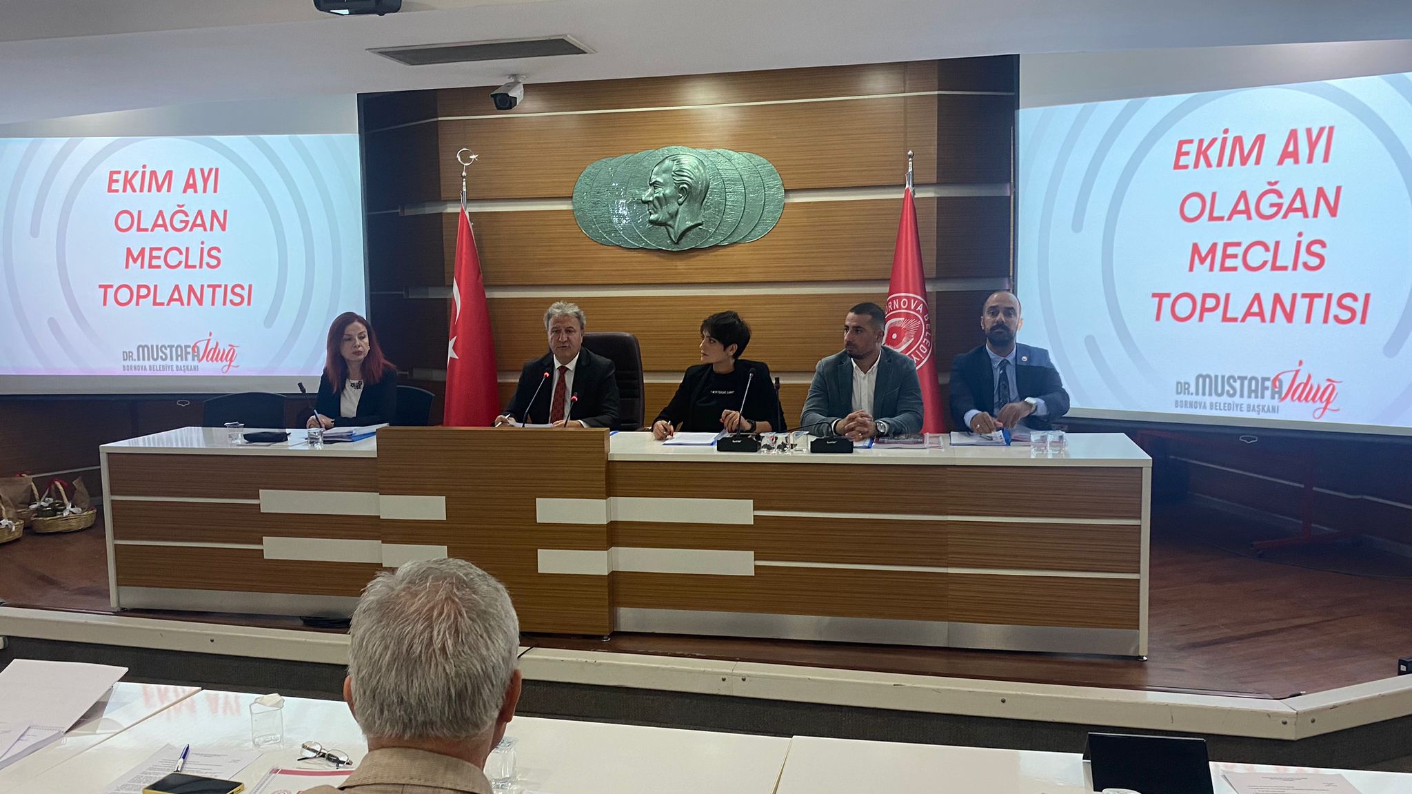 AK Parti Grubu’ndan İduğ’a sitem: Neden Bornova’nın hakkını aramıyorsunuz?