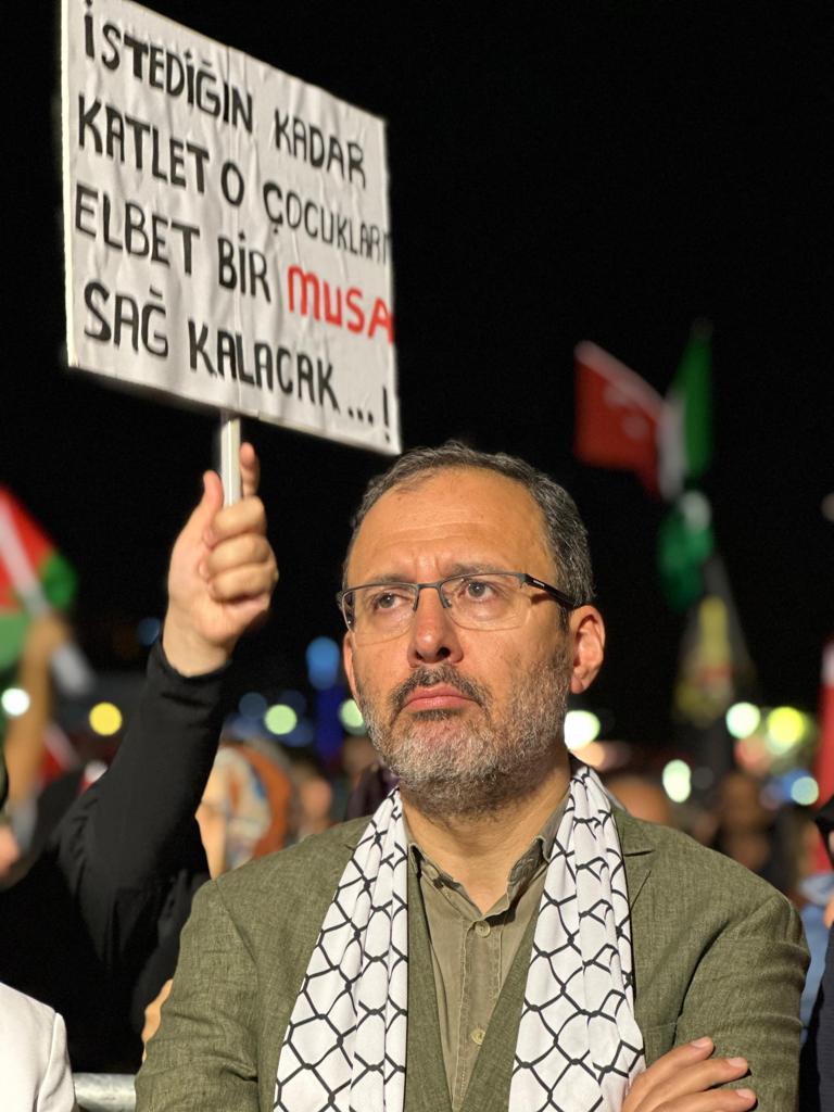 “İzmirli Zulme Sessiz Kalmadı"