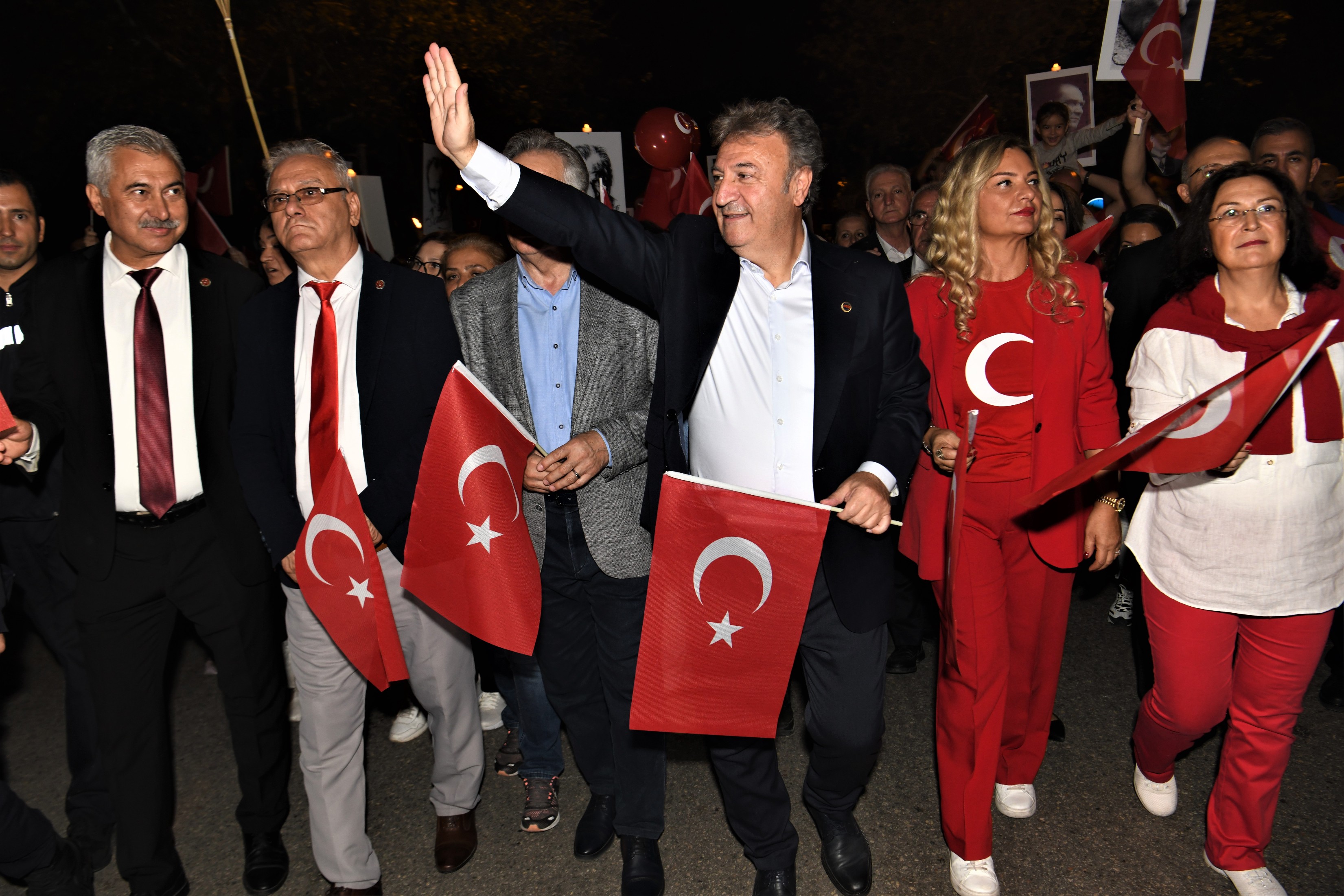 Bornova’da 100. Yıl coşkusu