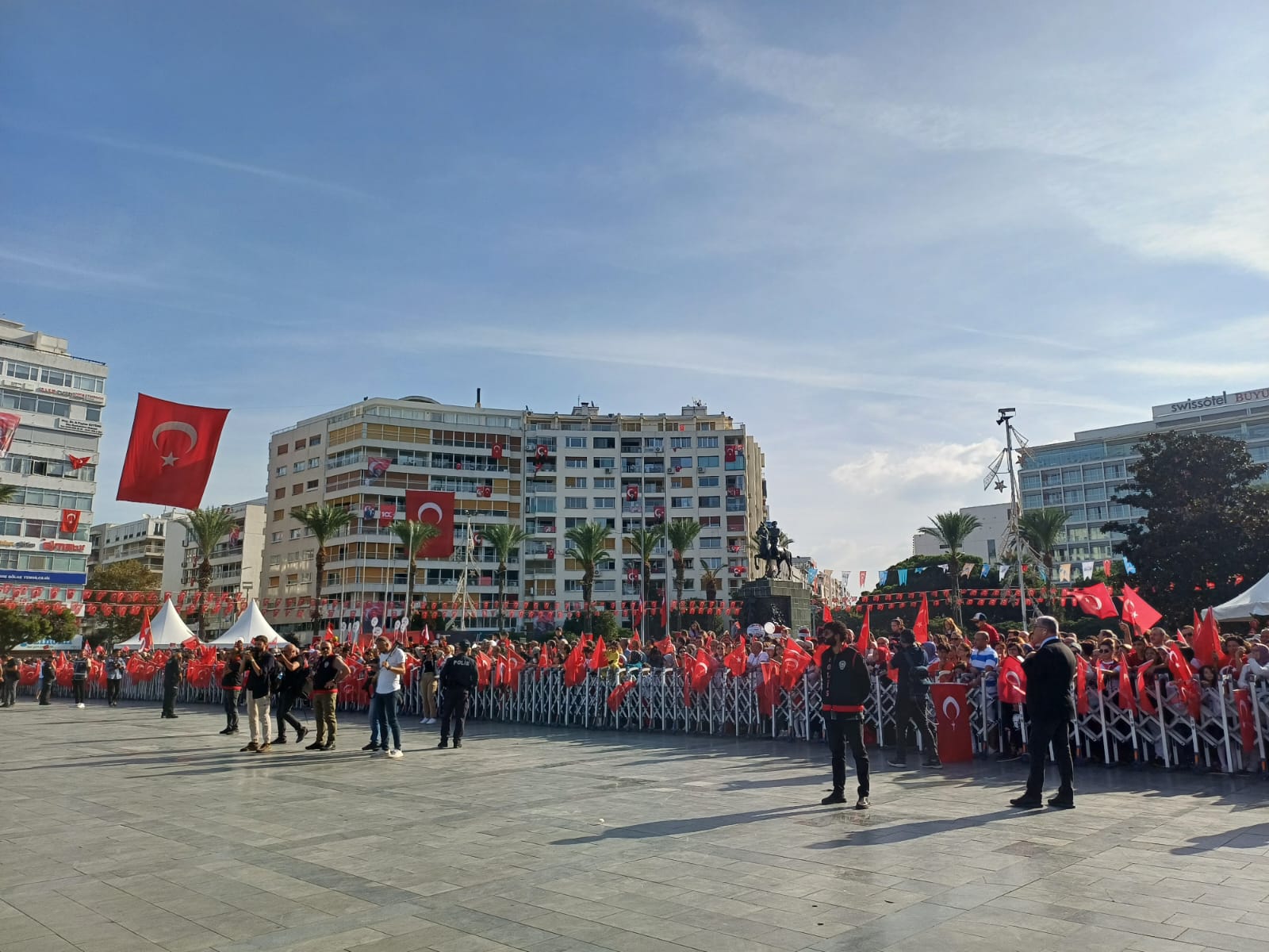 İzmir’de 100.yıl coşkusu