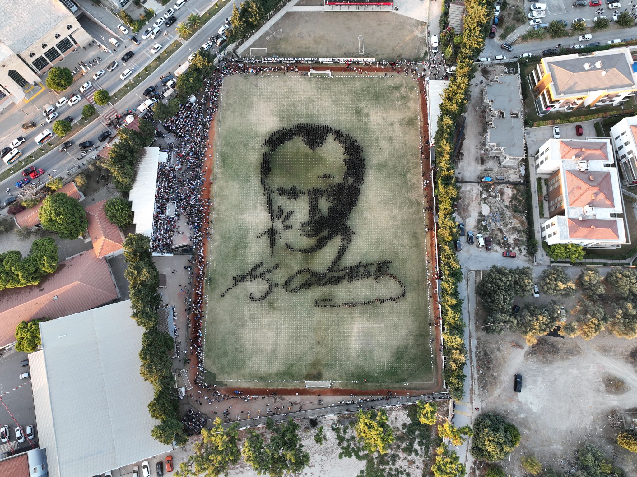 Çeşme, Cumhuriyet’in 100. Yaşını Coşkuyla Kutluyor!