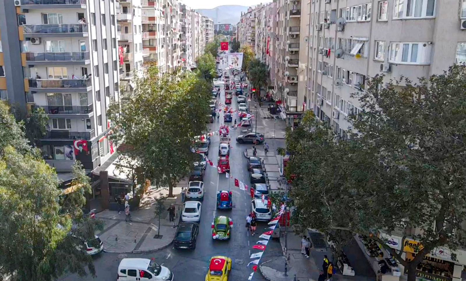 Bayraklı’dan muhteşem kutlama