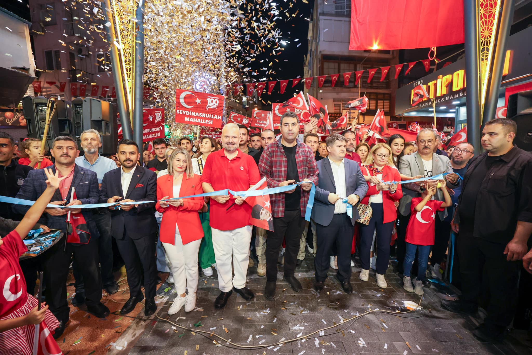 Menemen’de Cumhuriyet Kutlamaları Fark Yarattı