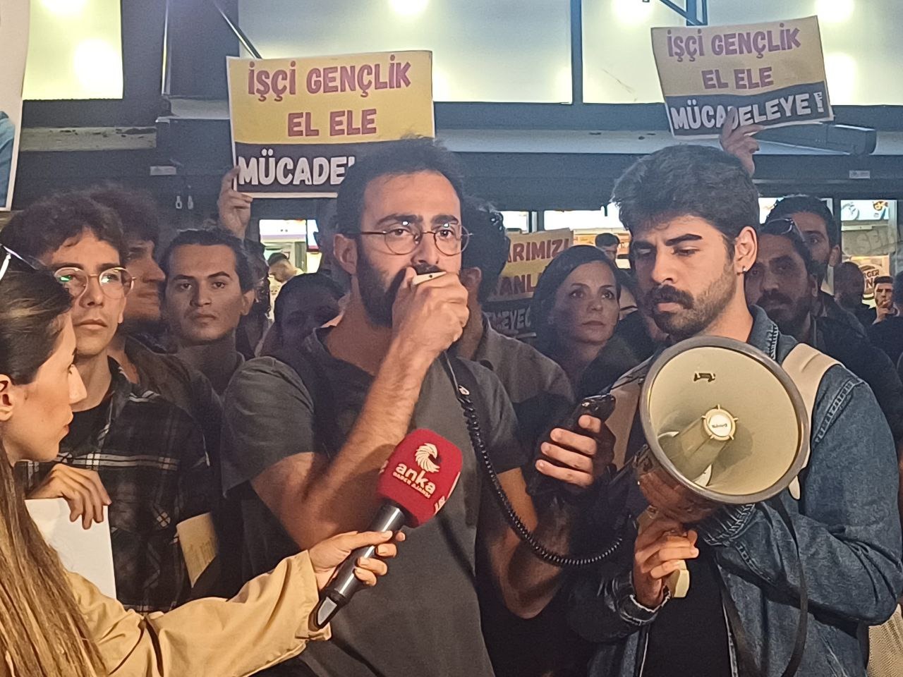 Üniversite öğrencileri hakları için yeniden meydana indi: “Gençler geleceksizlik içine itiliyor!”