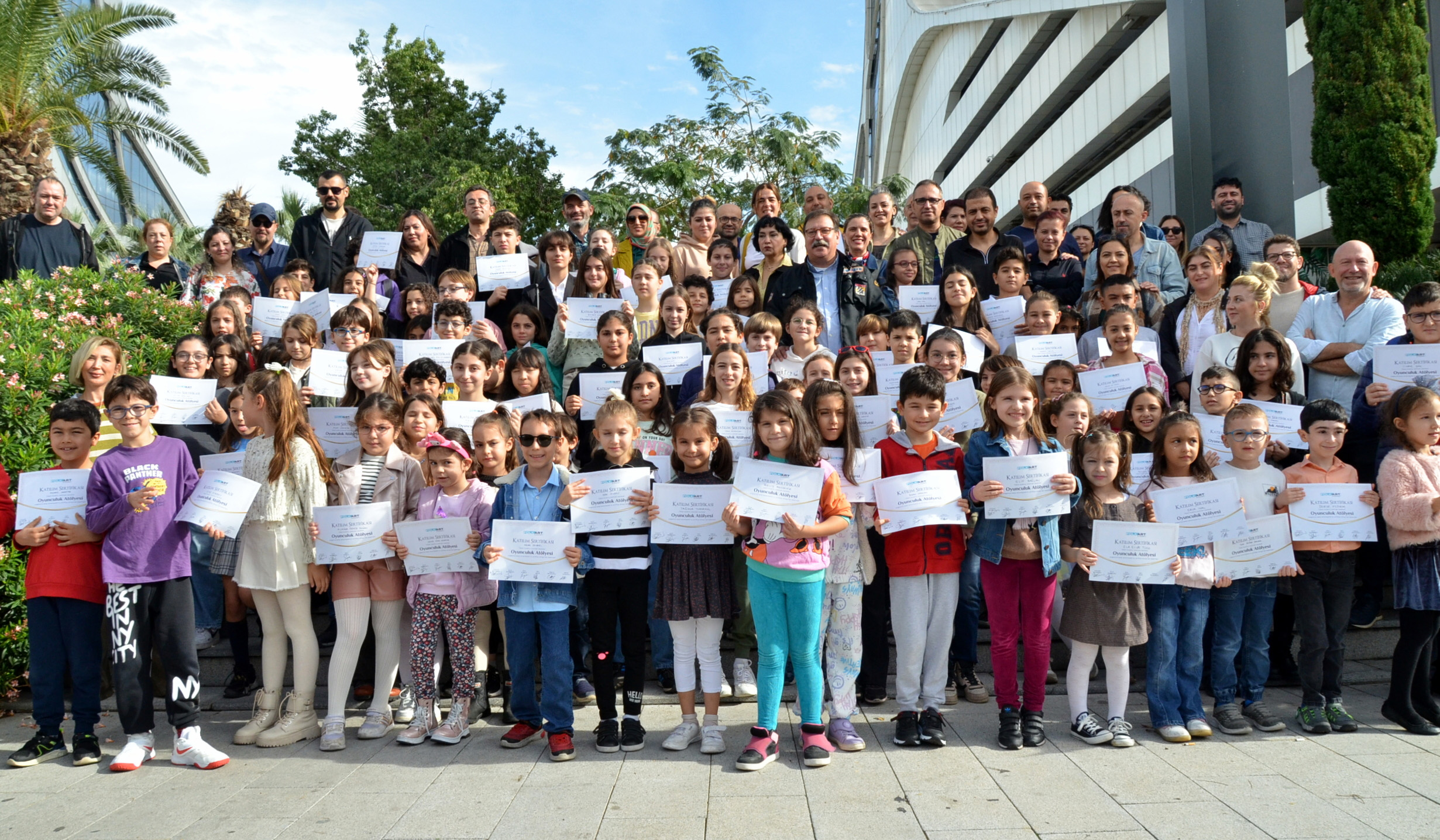 Folkart Academy’de ilk sertifikalar verildi