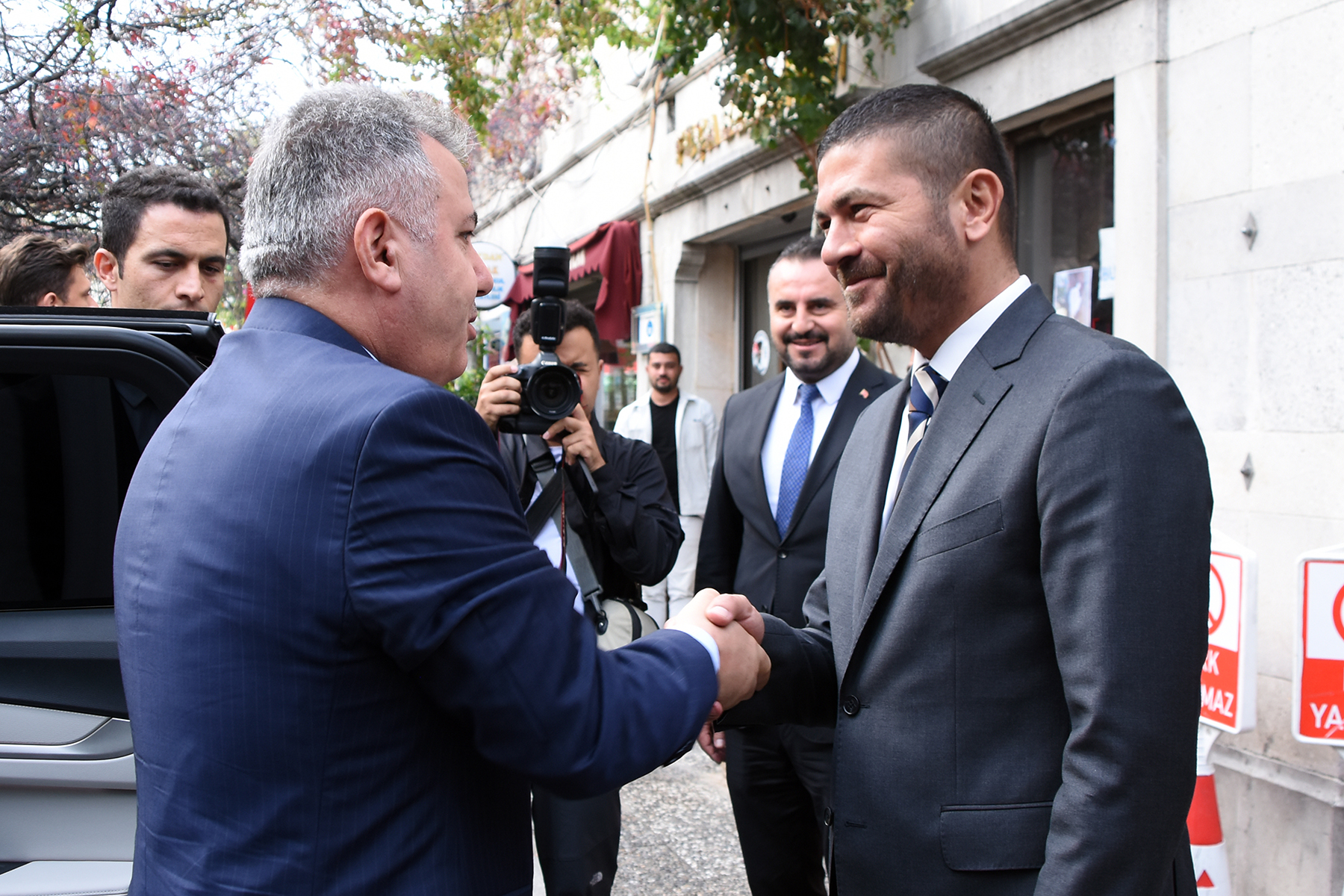 Vali Elban Foça’yı Ziyaret Etti