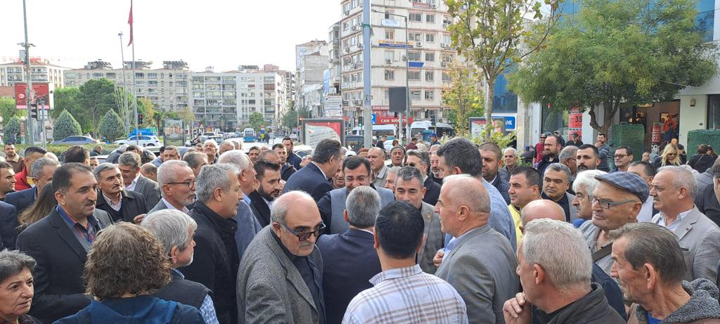 AK Partili Çayır, Bornova için yola çıktı 