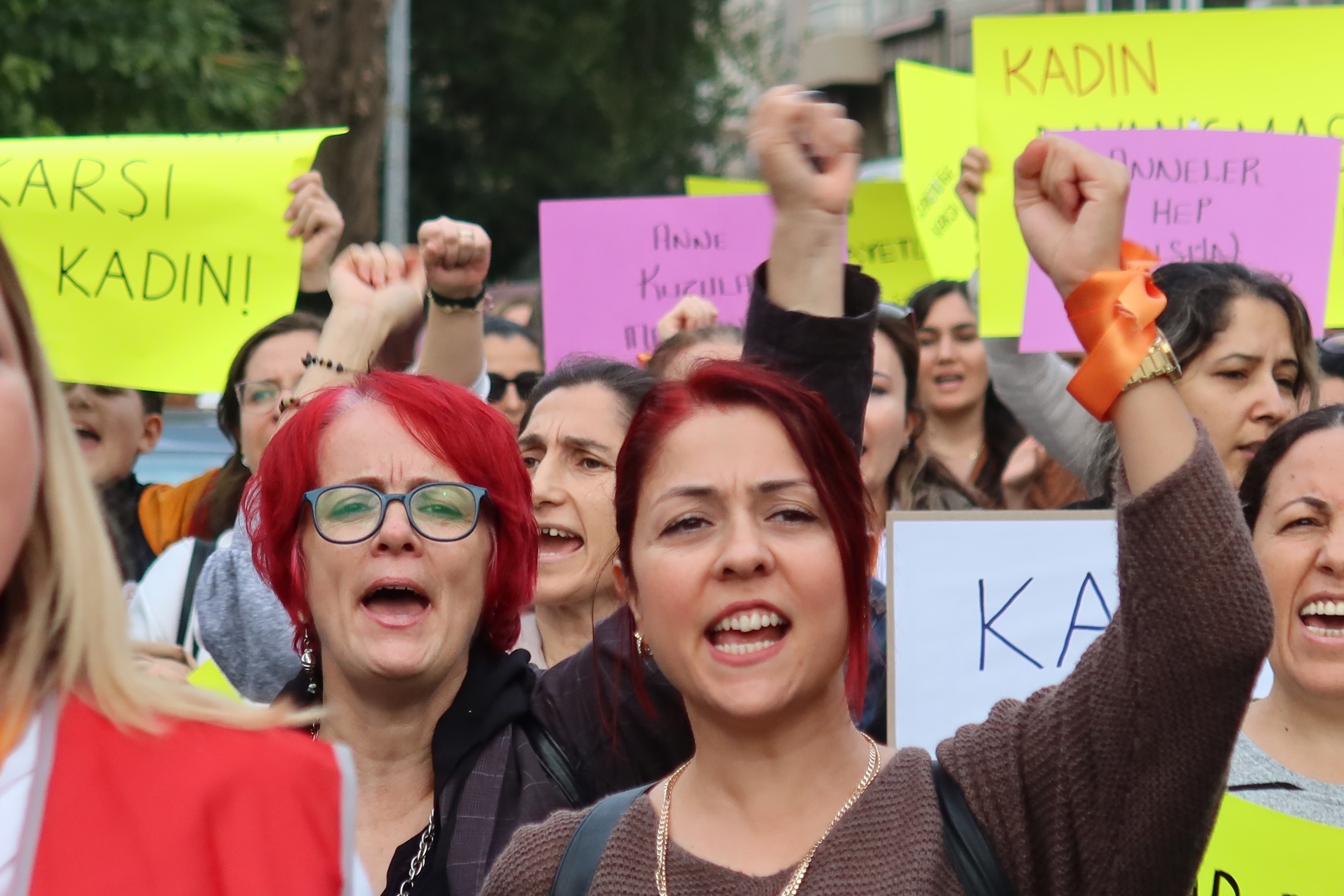 Kadınlar Bornova’dan ses yükseltti