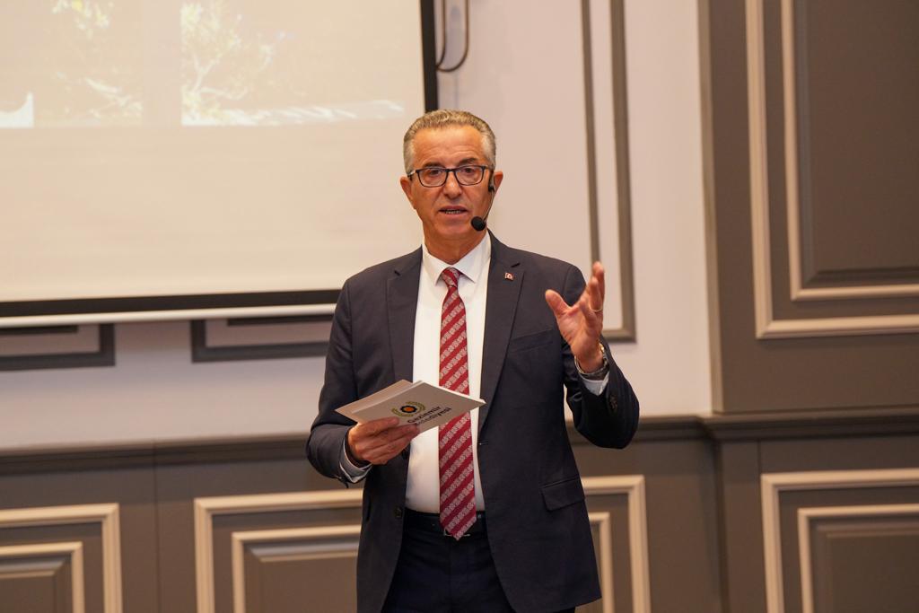 Halil Arda 4 buçuk yılın muhasebesini yaptı: "Gaziemir'i hizmetle parlattık"