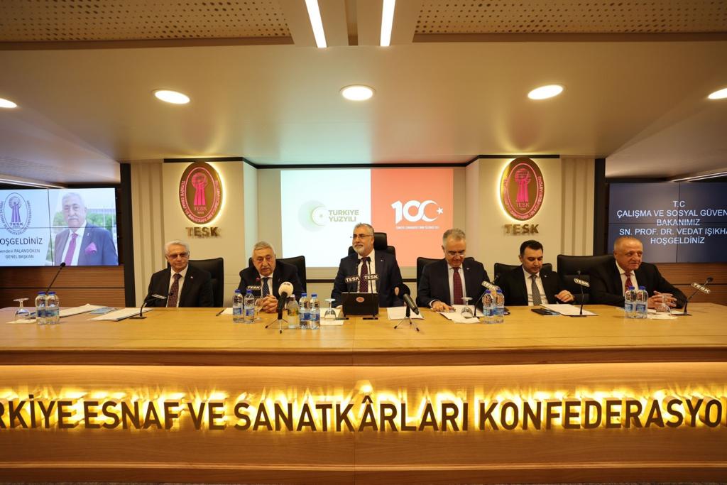 Ata İzmir esnafının sesi oldu