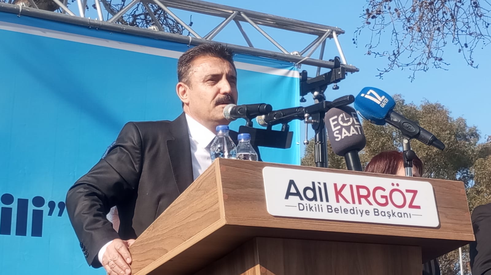 Başkan Kırgöz'den Dikili için yeni dönem mesajı: "Vatandaşa hizmet için yol yoksa yol açacağız"