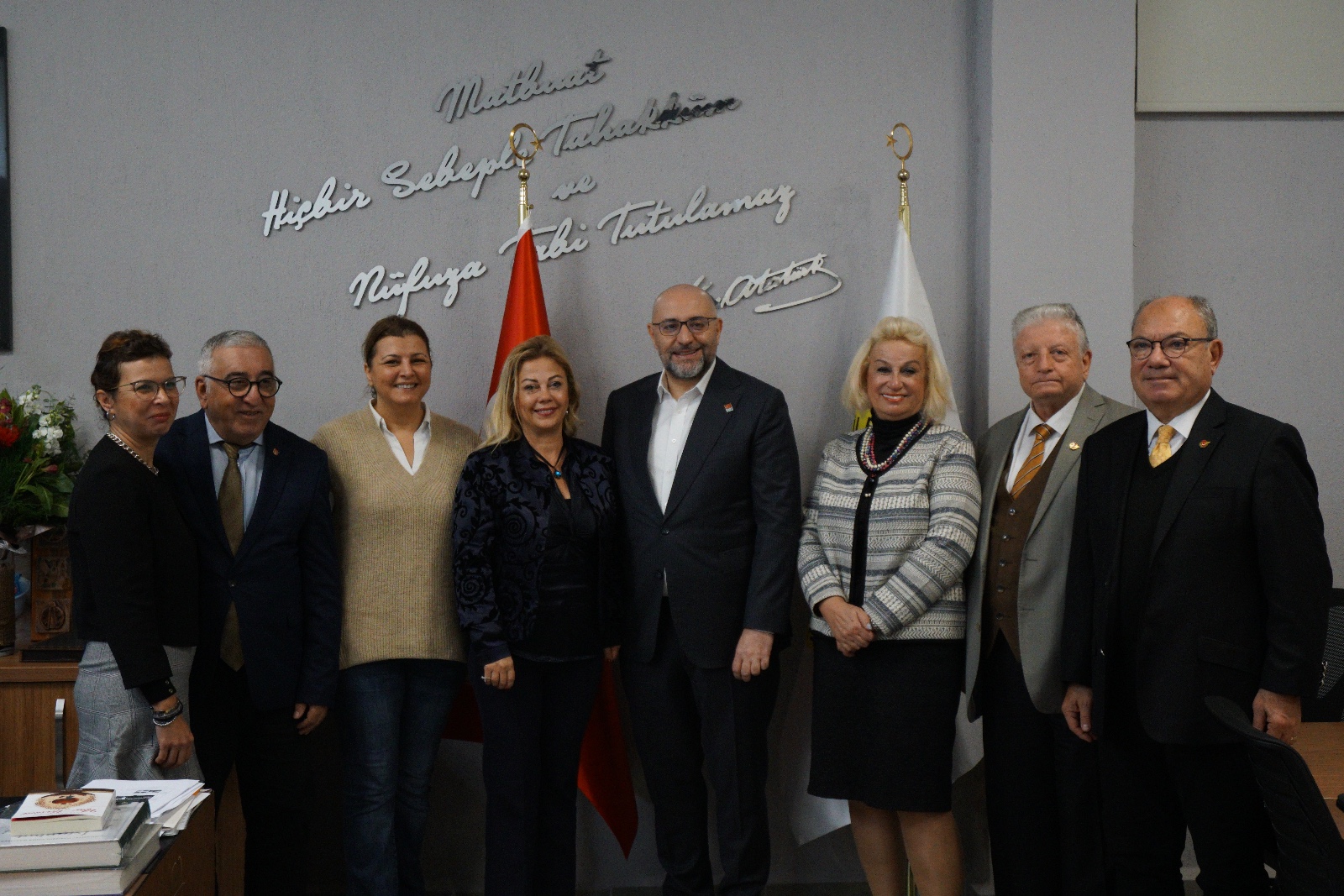 Dr. Buğra Gökce, Genç Meslektaşlarının Fikirlerini Dinledi