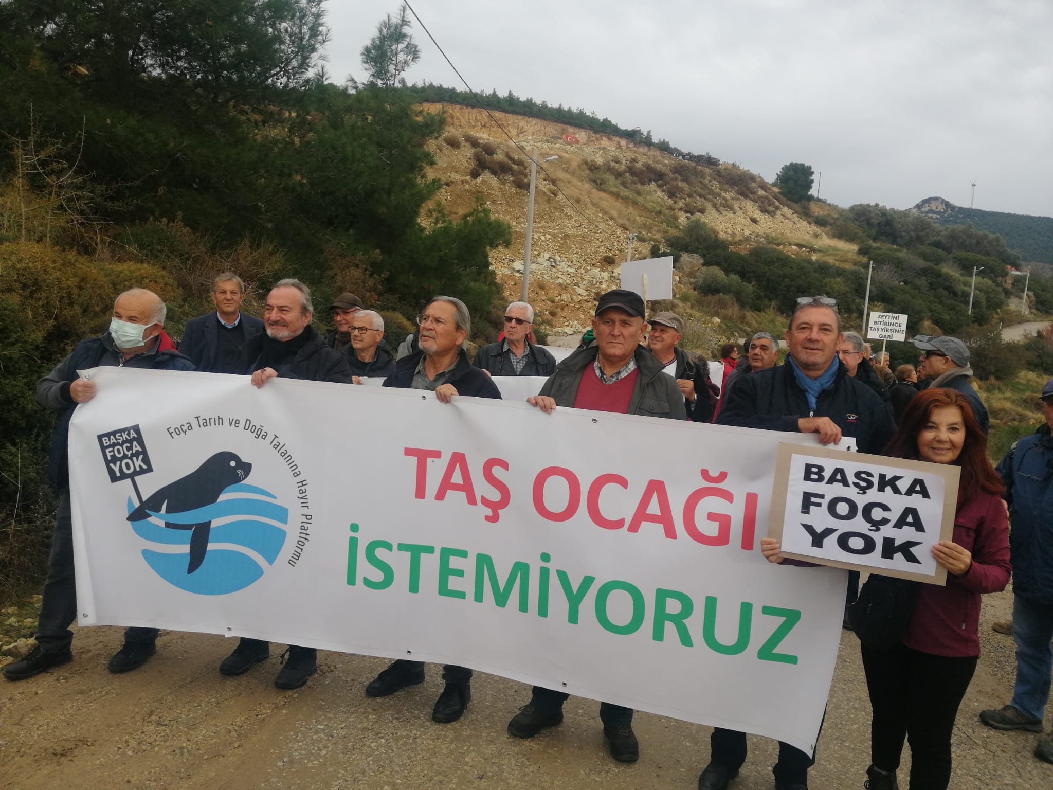 Foça Kocamehmetler köylüleri; “Madenin kapatılması ortak talebimizdir”