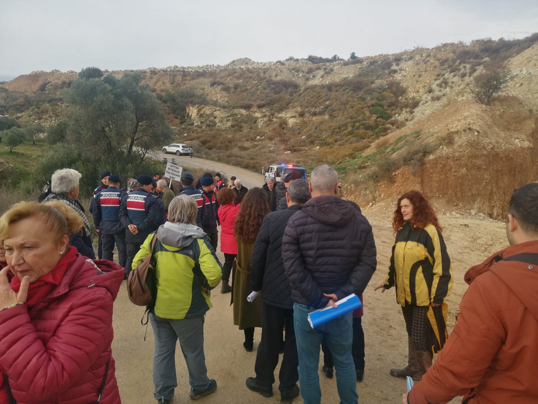 Foça Kocamehmetler köylüleri; “Madenin kapatılması ortak talebimizdir”