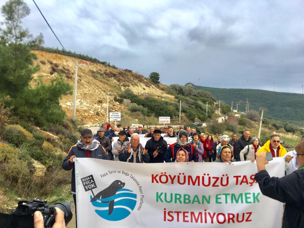 Foça Kocamehmetler köylüleri; “Madenin kapatılması ortak talebimizdir”