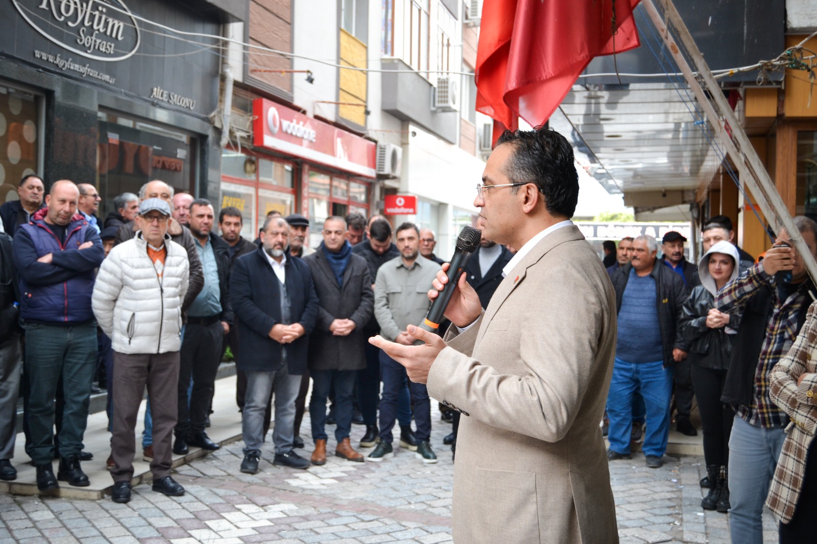 Bakırçay Havzası’nda Atila’ya ‘Sevgi Seli’