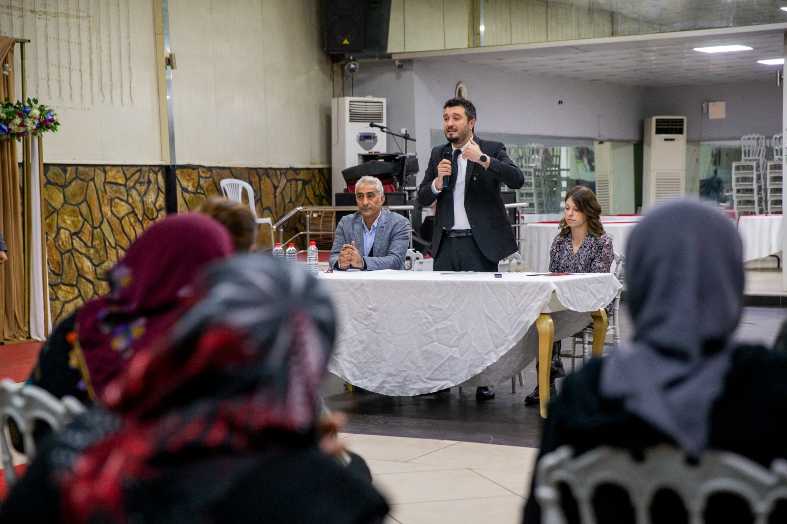CHP’li Temiz, kadınlarla buluştu: “Önceliğimiz Bornova’ya kreşler açmak”