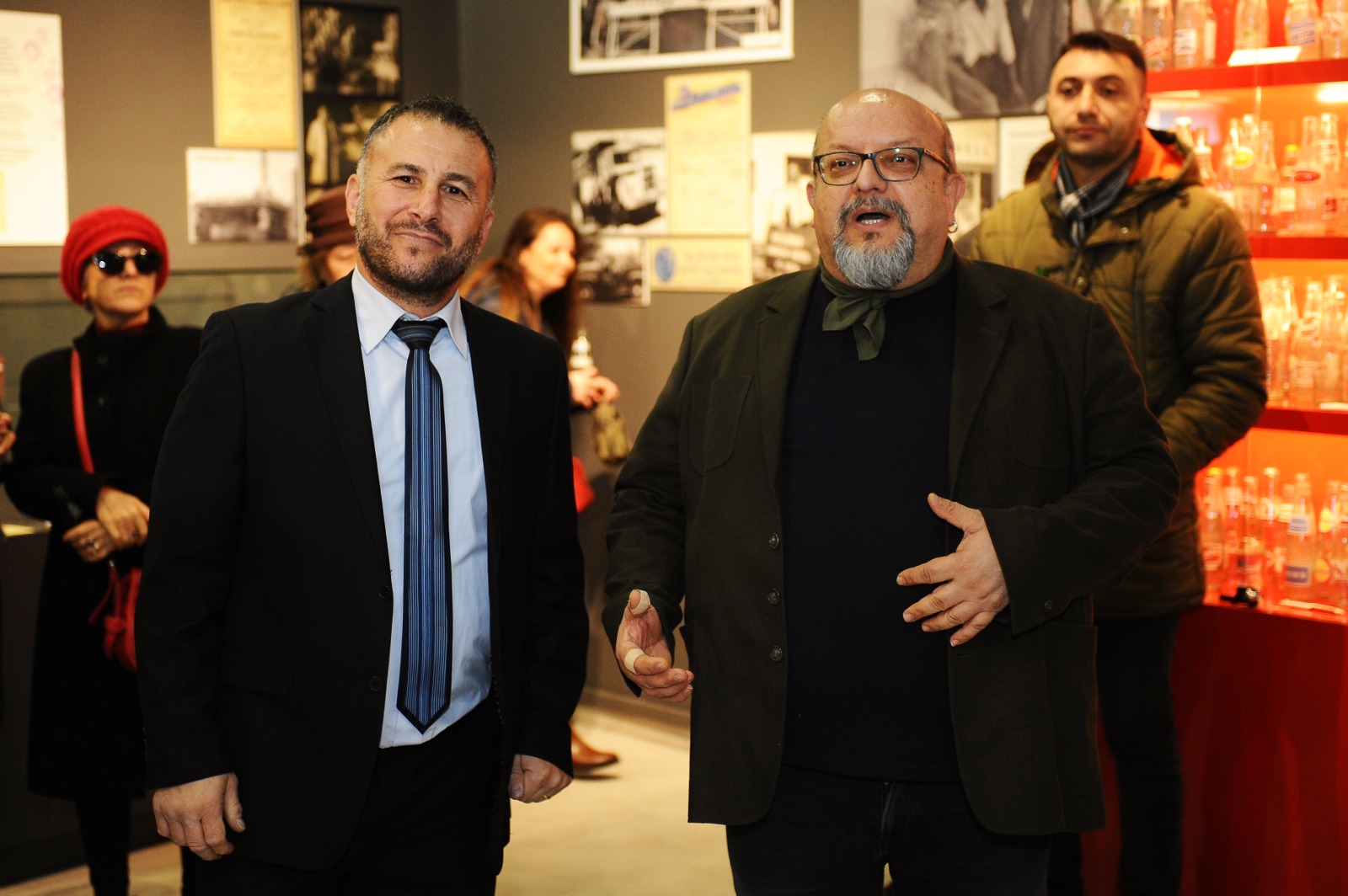 Karşıyaka Belediyesi’nin “Gazozuna var mısın?” sergisi ziyarete açıldı