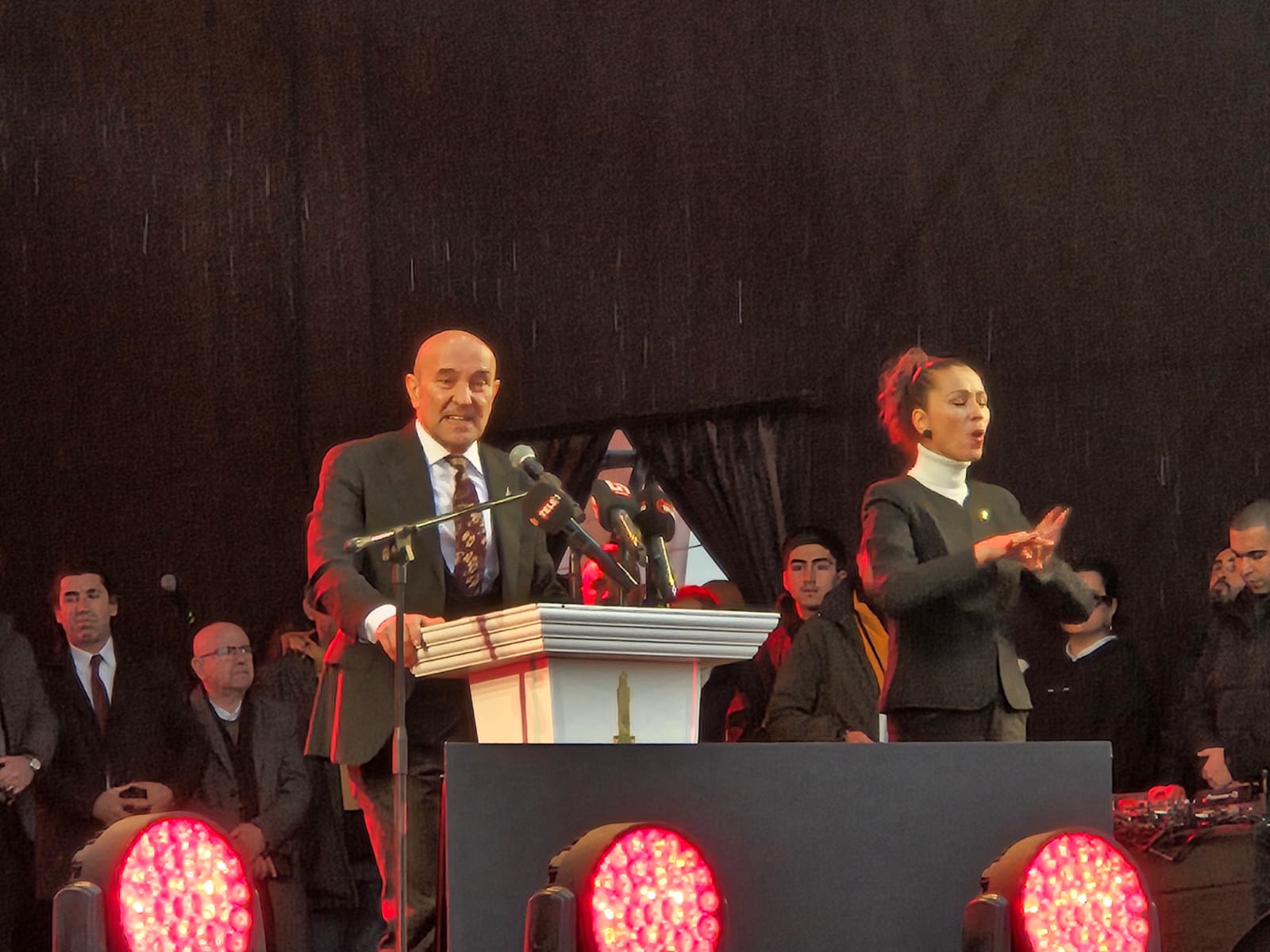 Çiğli Tramvayı açıldı... Soyer; “İzmir’i demir ağlarla öreceğiz dedik inanmadılar”
