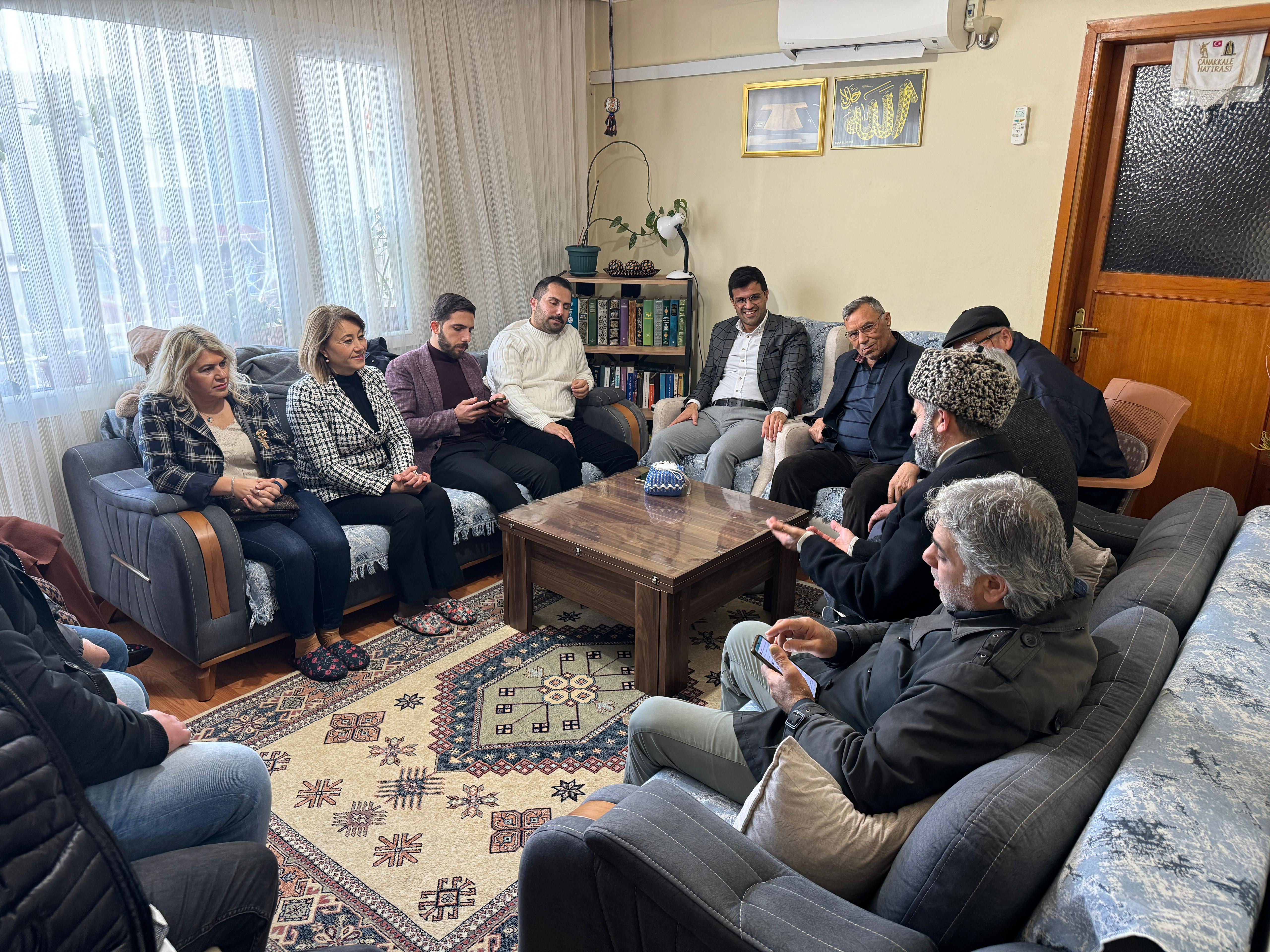 AK Parti Adayı Bilal Kırkpınar, Bayraklı’da Hızlı Başladı!..