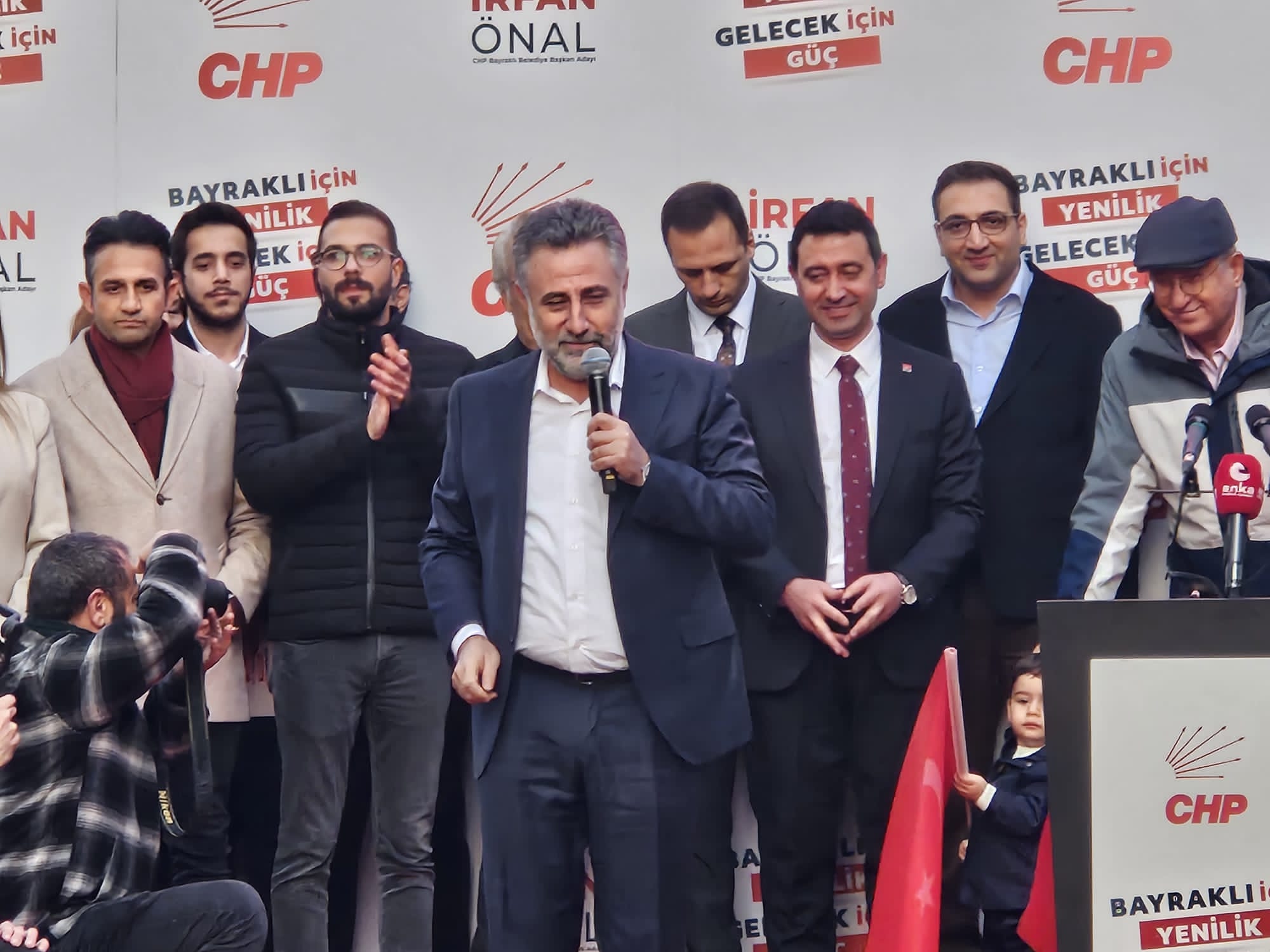 CHP Bayraklı Belediye Başkan Adayı İrfan Önal güçlü başladı