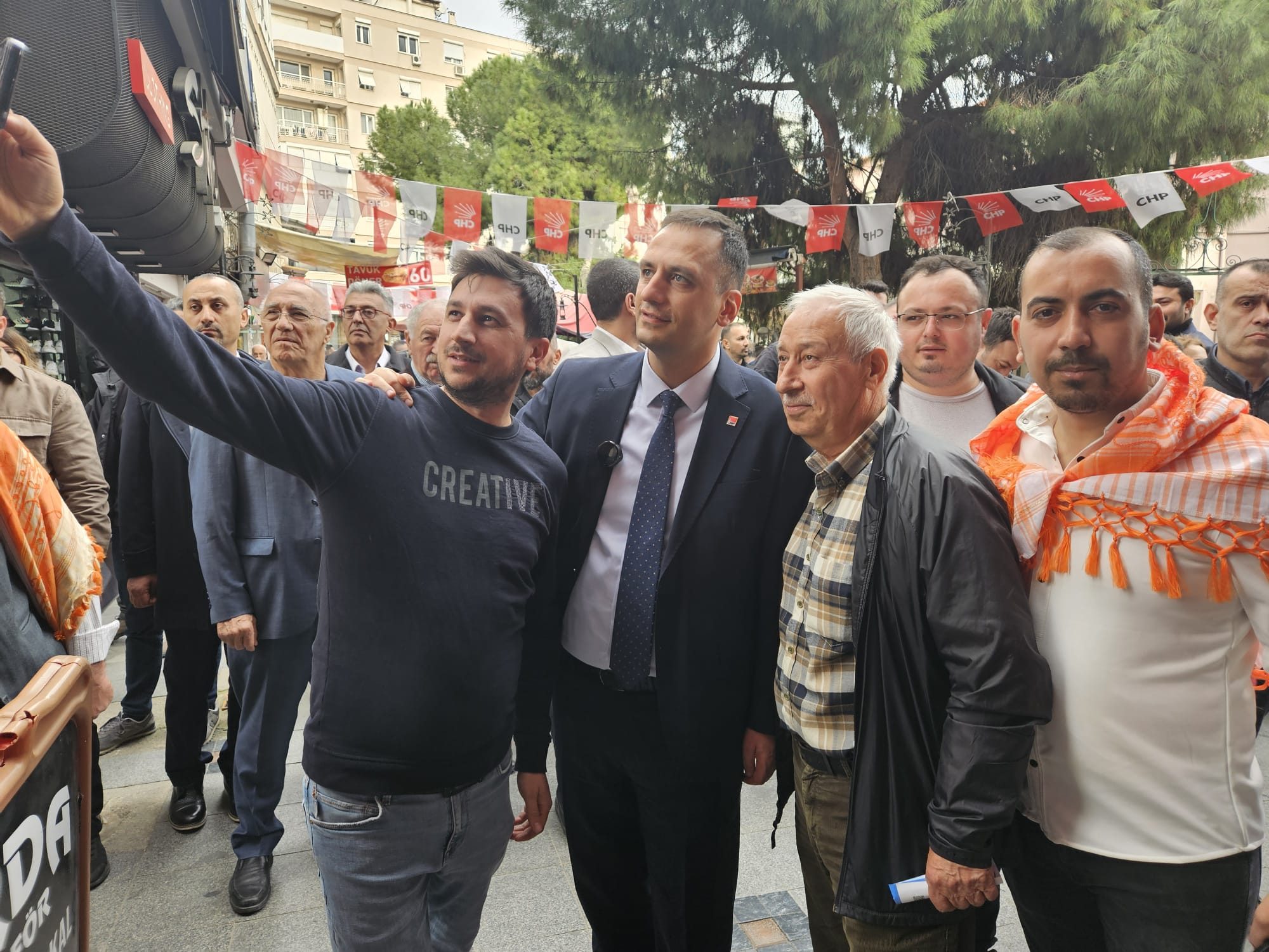 Cemil Tugay ve Ömer Eşki esnafla bir araya geldi