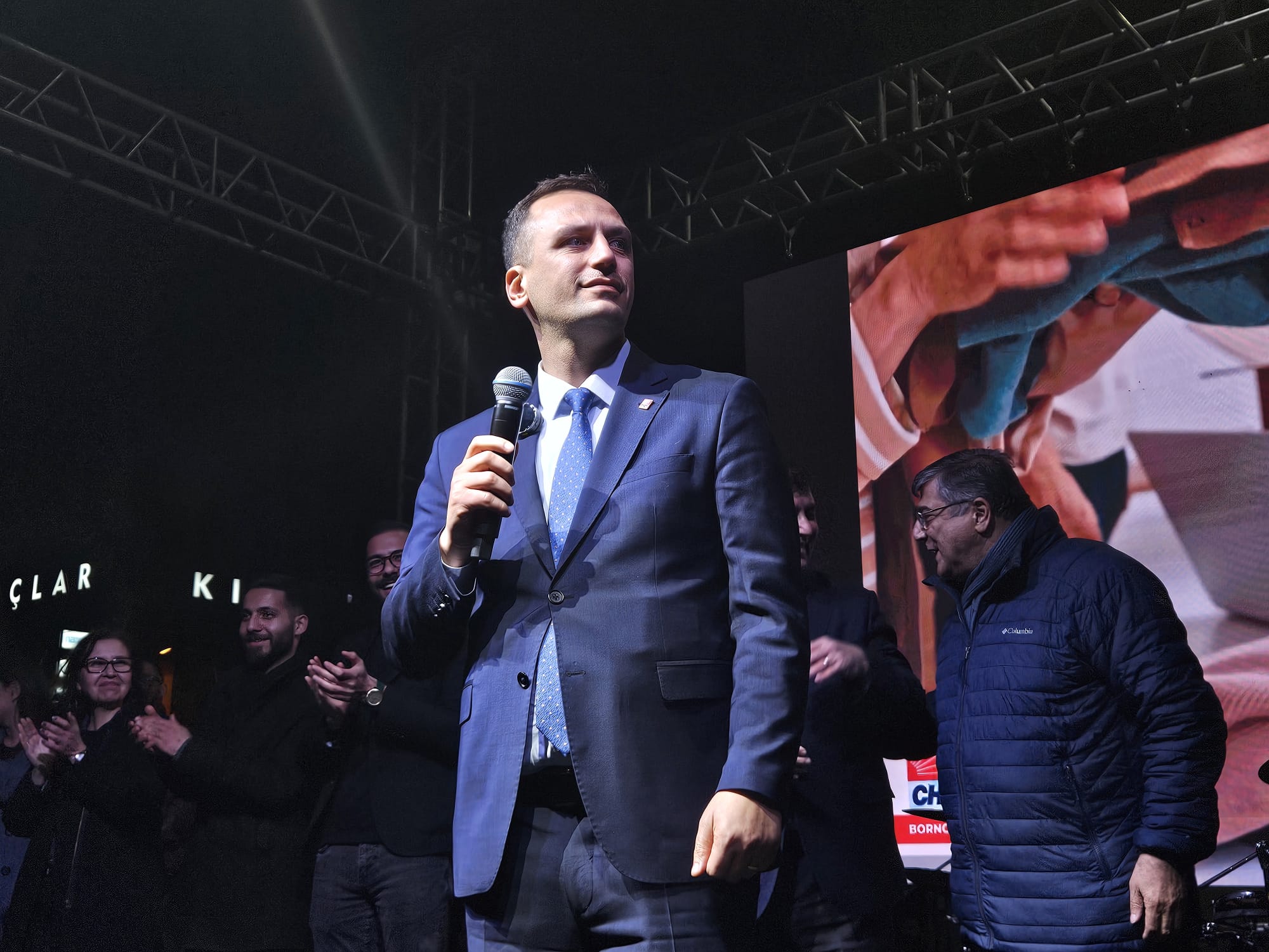 Tugay ve Eşki Çamdibi'nde coşkuyla karşılandı 