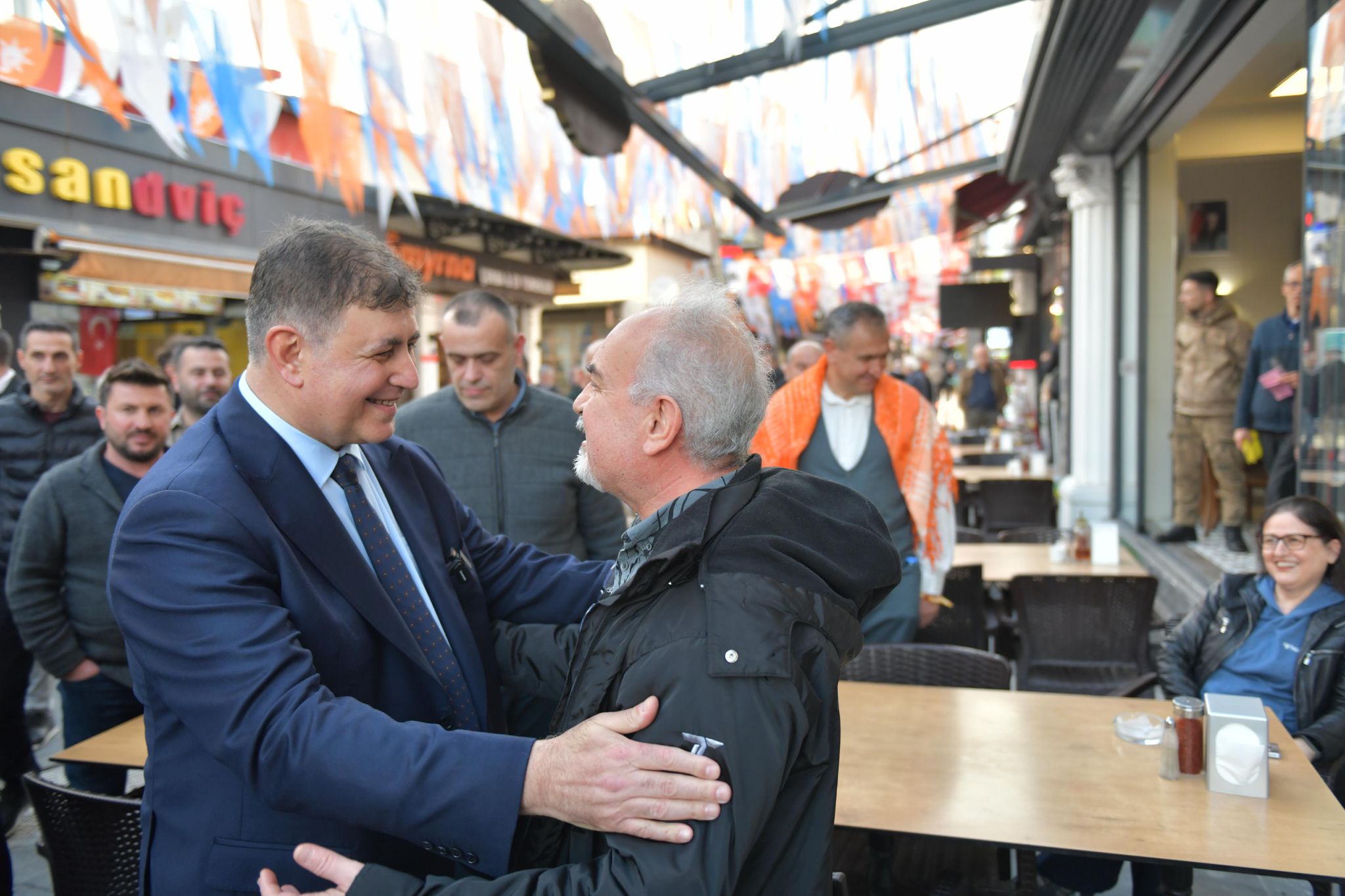 Tugay: “Hiç kimse İzmir’e hizmet etmemize engel olamaz”