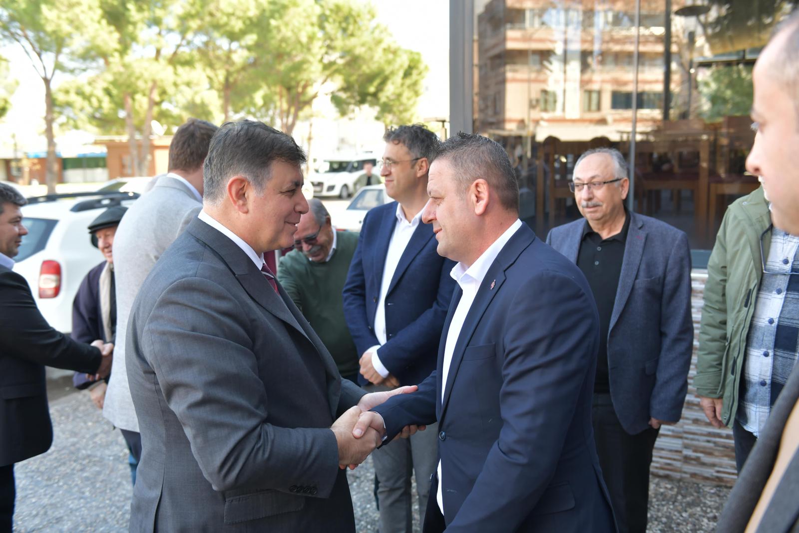 CHP’li aday Dr. Cemil Tugay: Riskli binaların dönüşümünü belediye olarak biz yapacağız